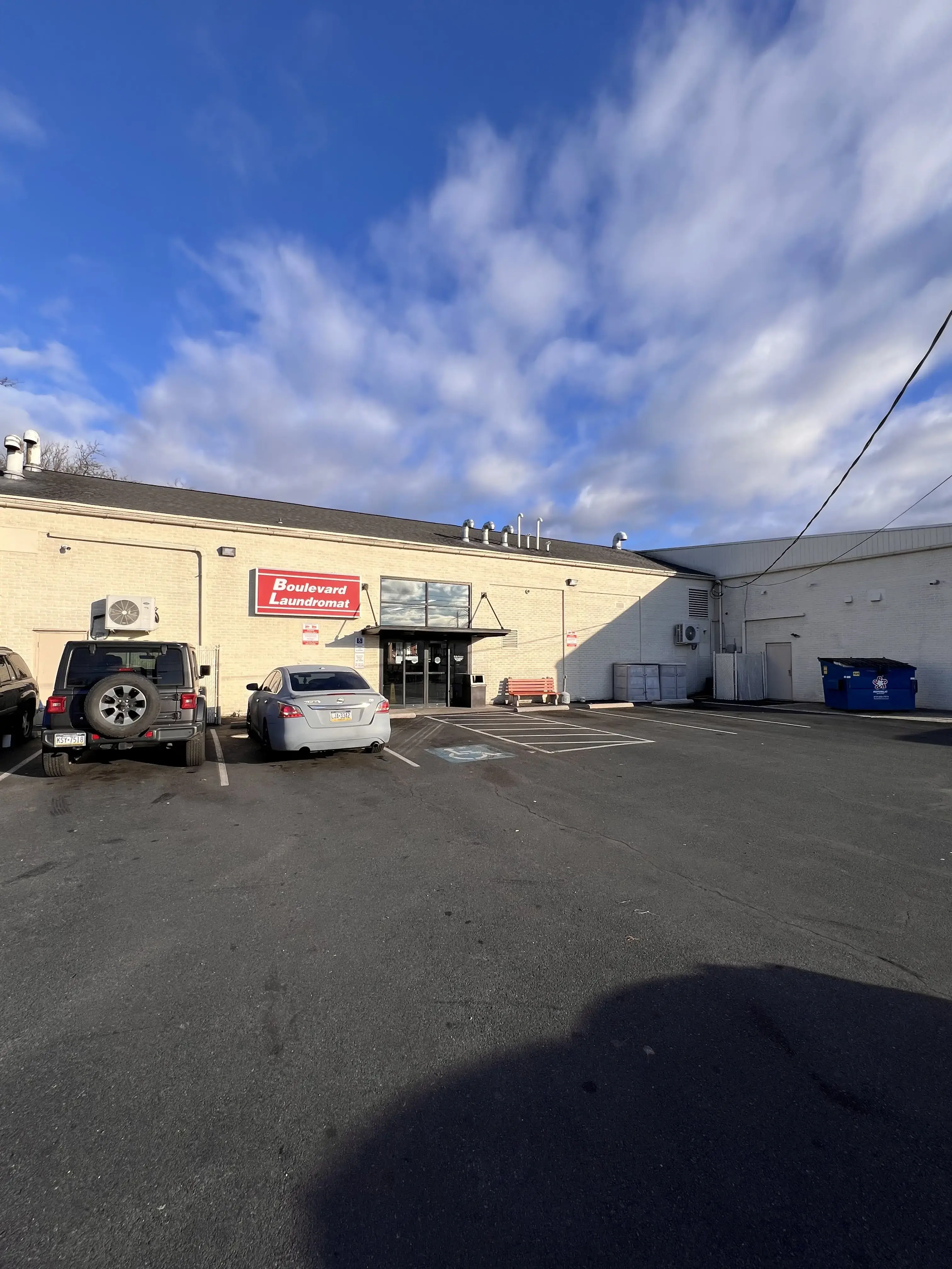 Boulevard Laundromat thumbnail 3