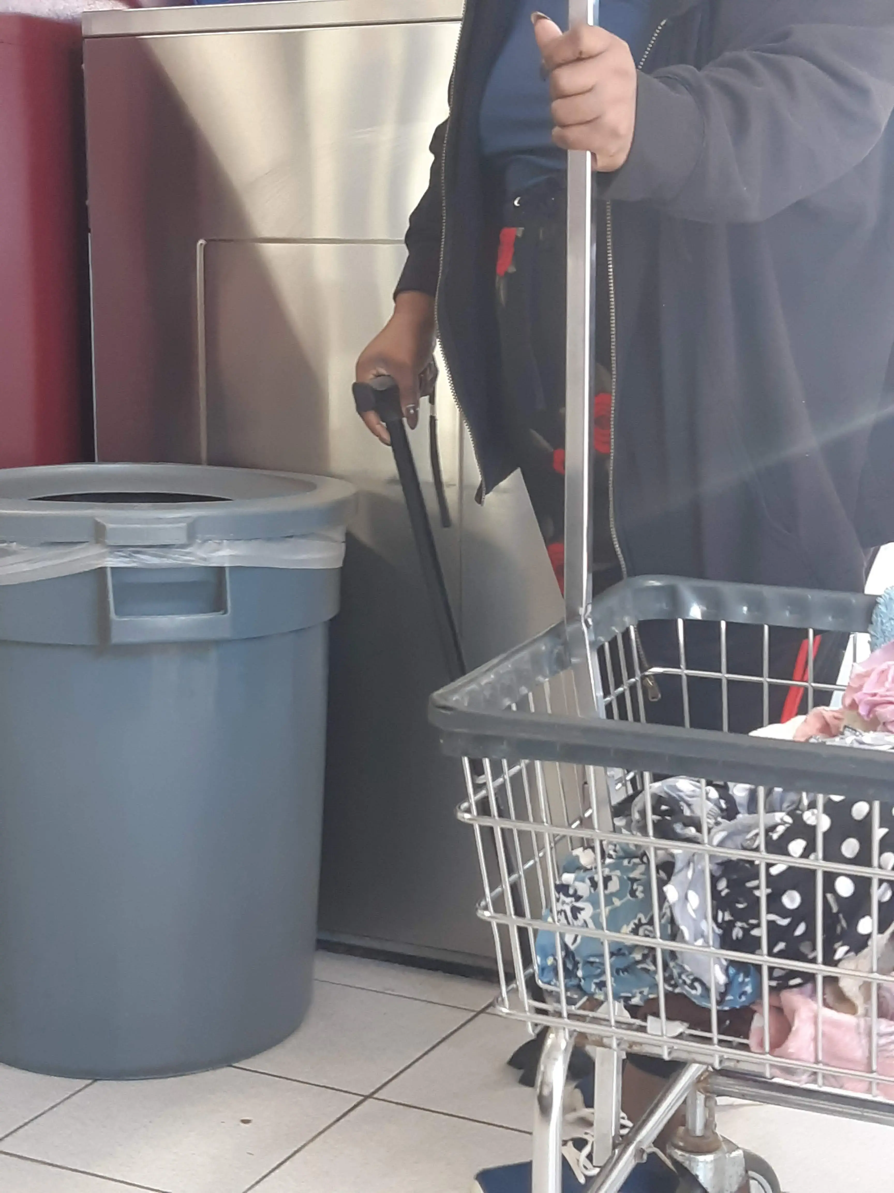 Boulevard Laundromat thumbnail 14
