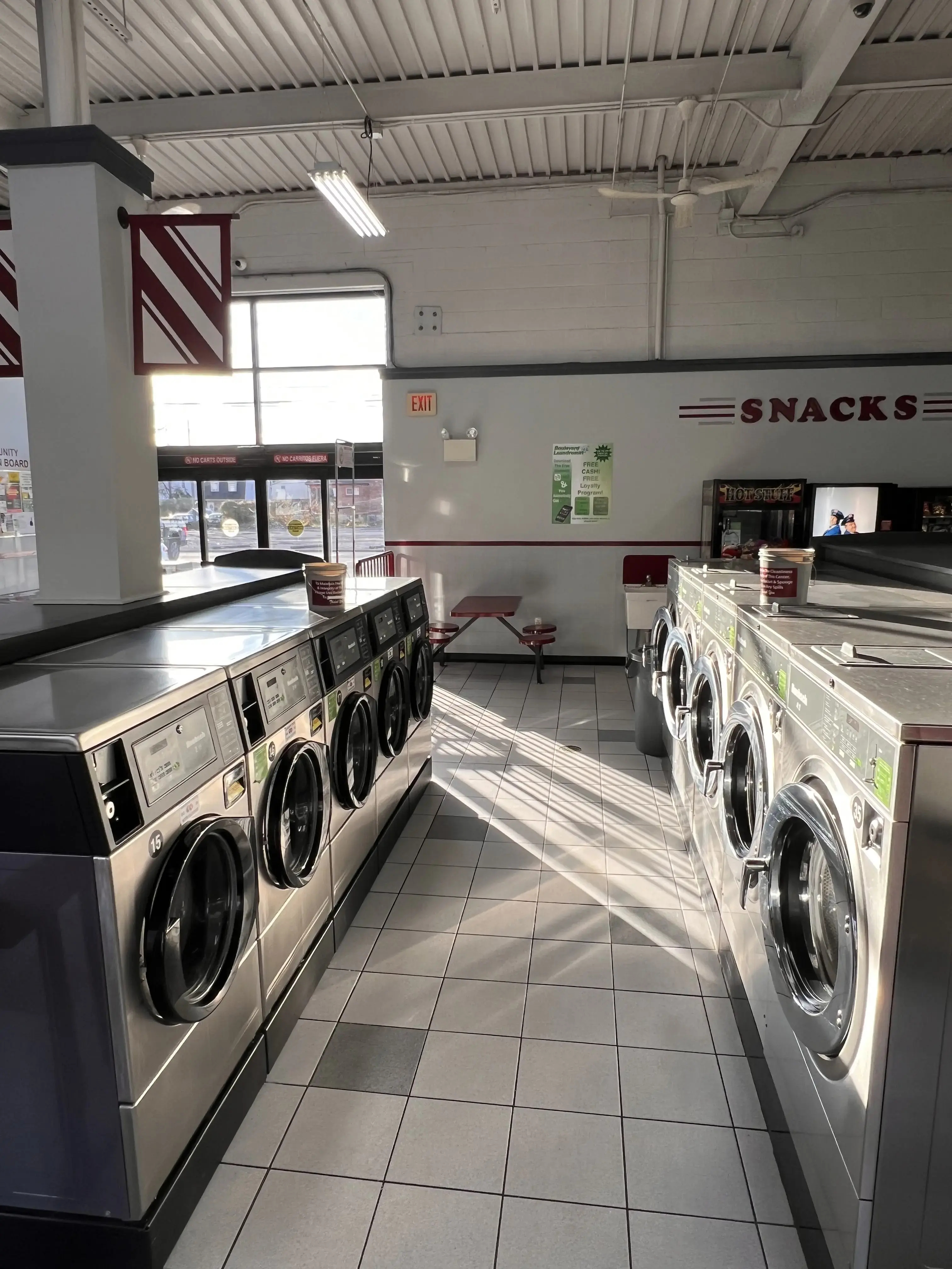 Boulevard Laundromat thumbnail 1