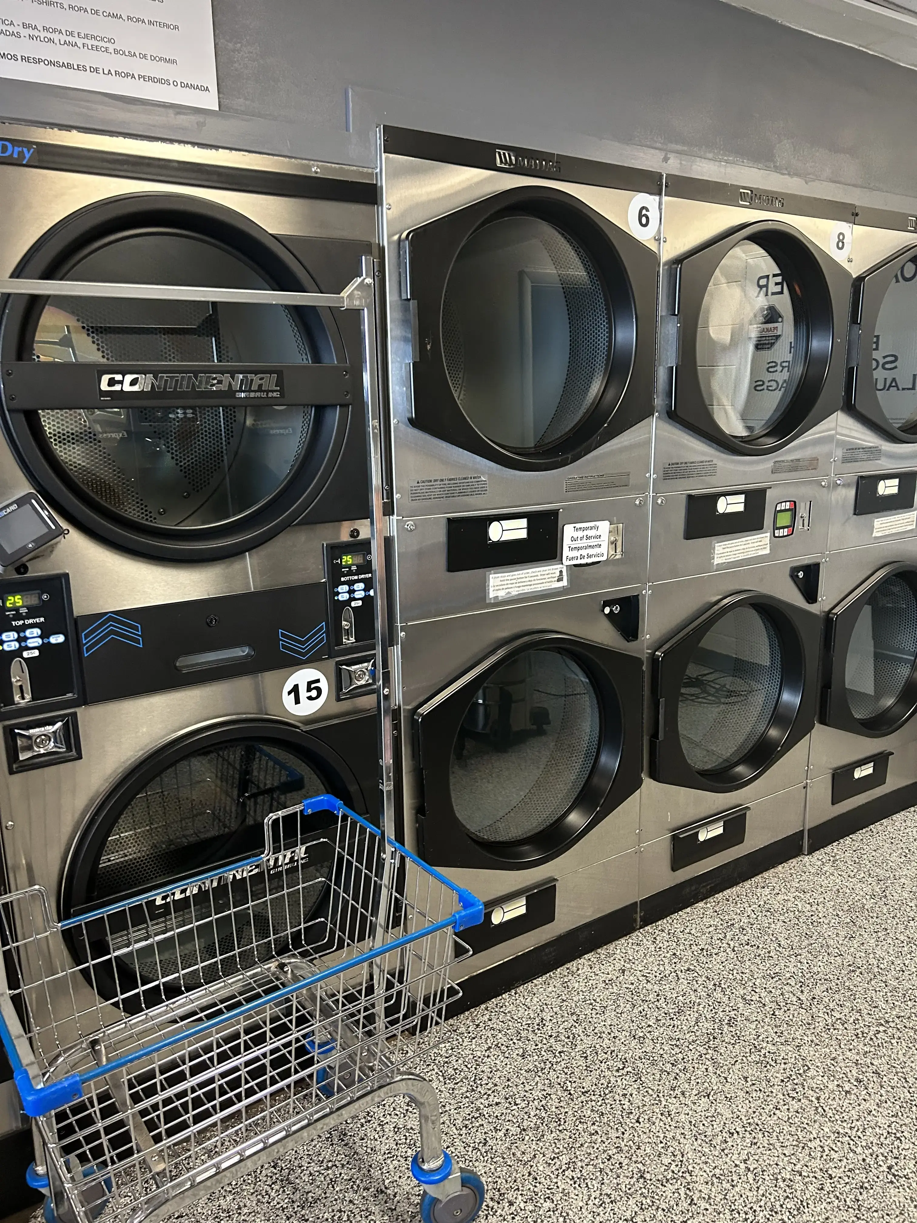 Boulevard Laundromat - Image 15