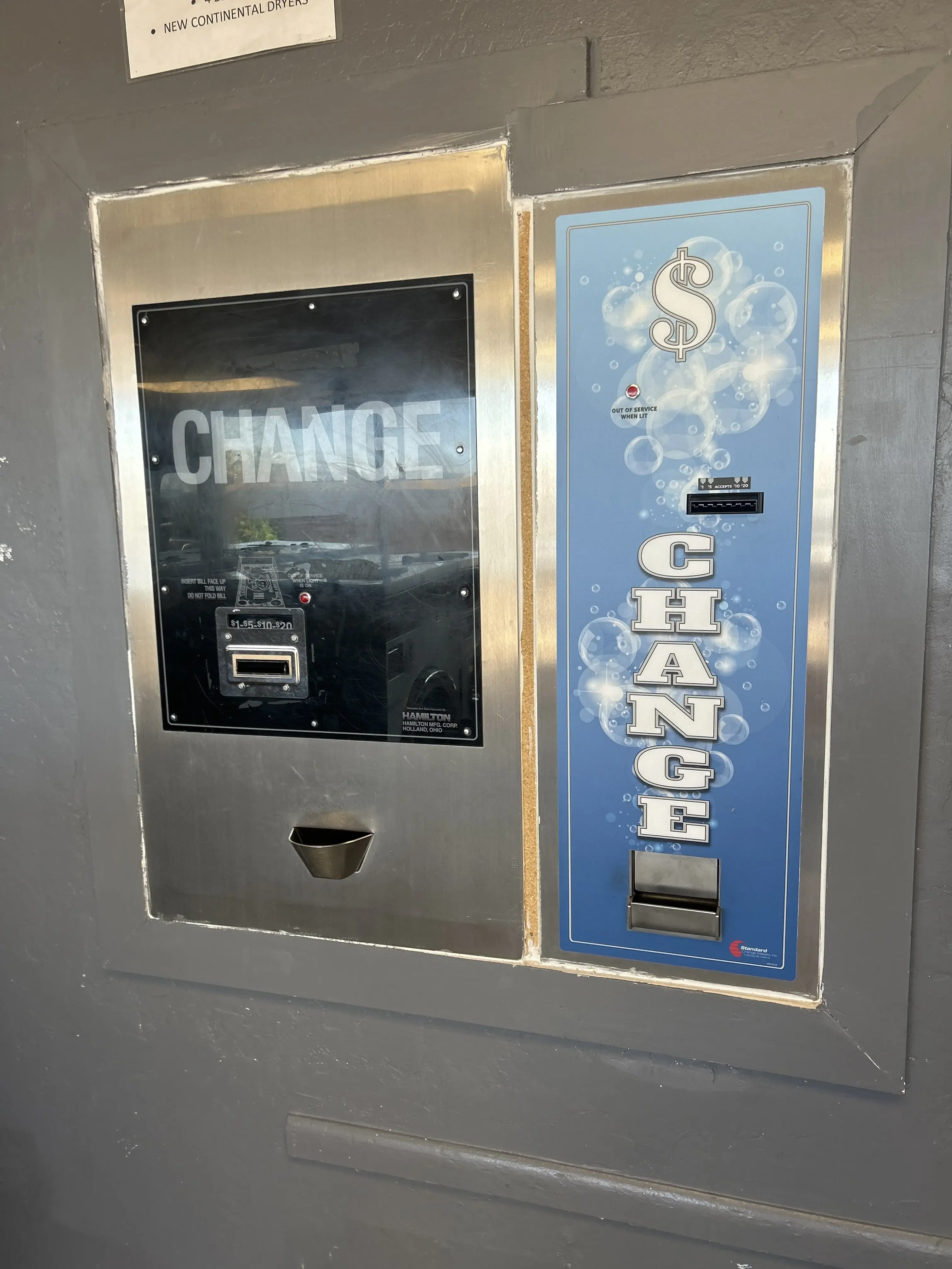 Boulevard Laundromat - Image 13