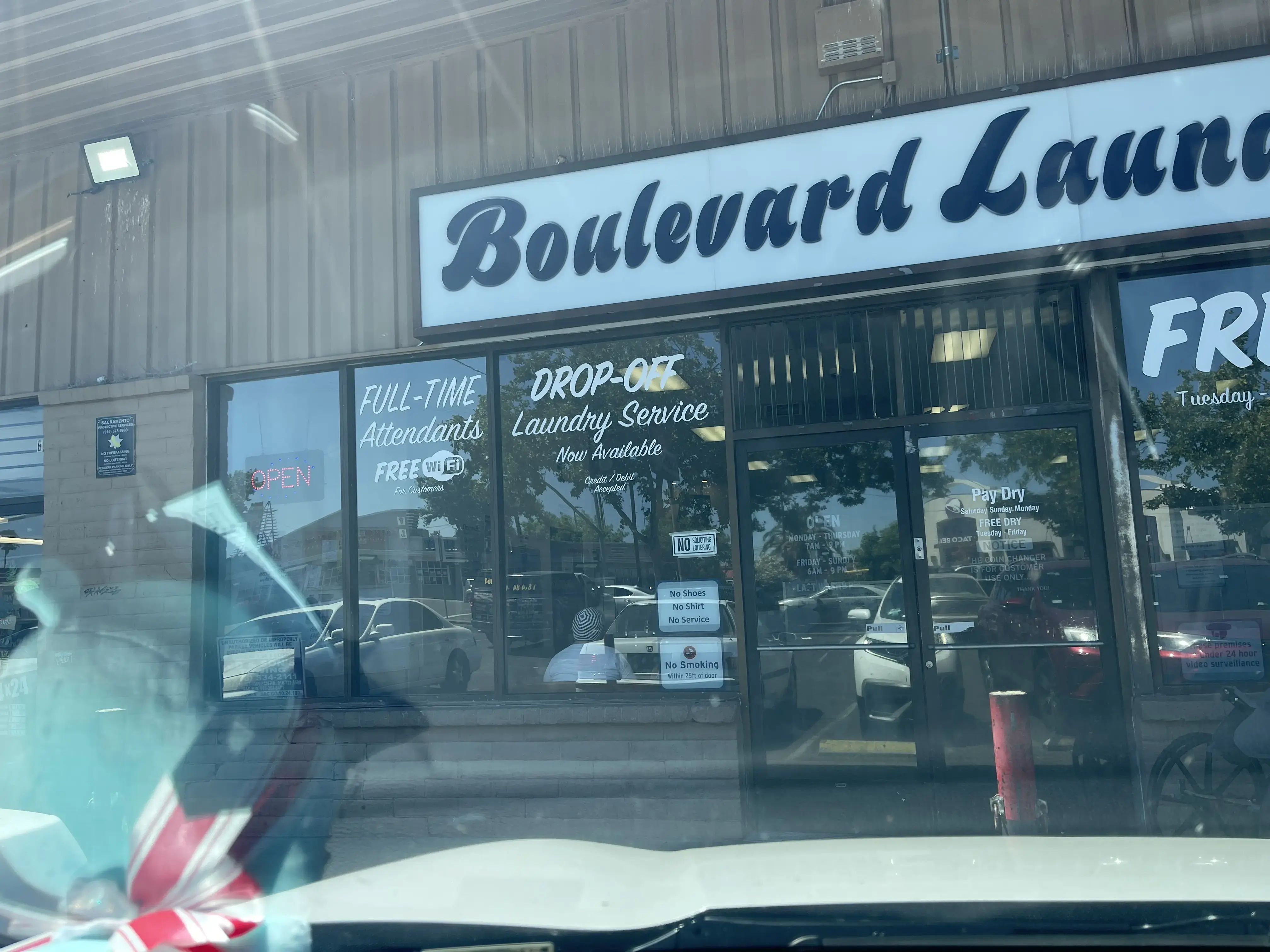 Boulevard Laundry - Image 20