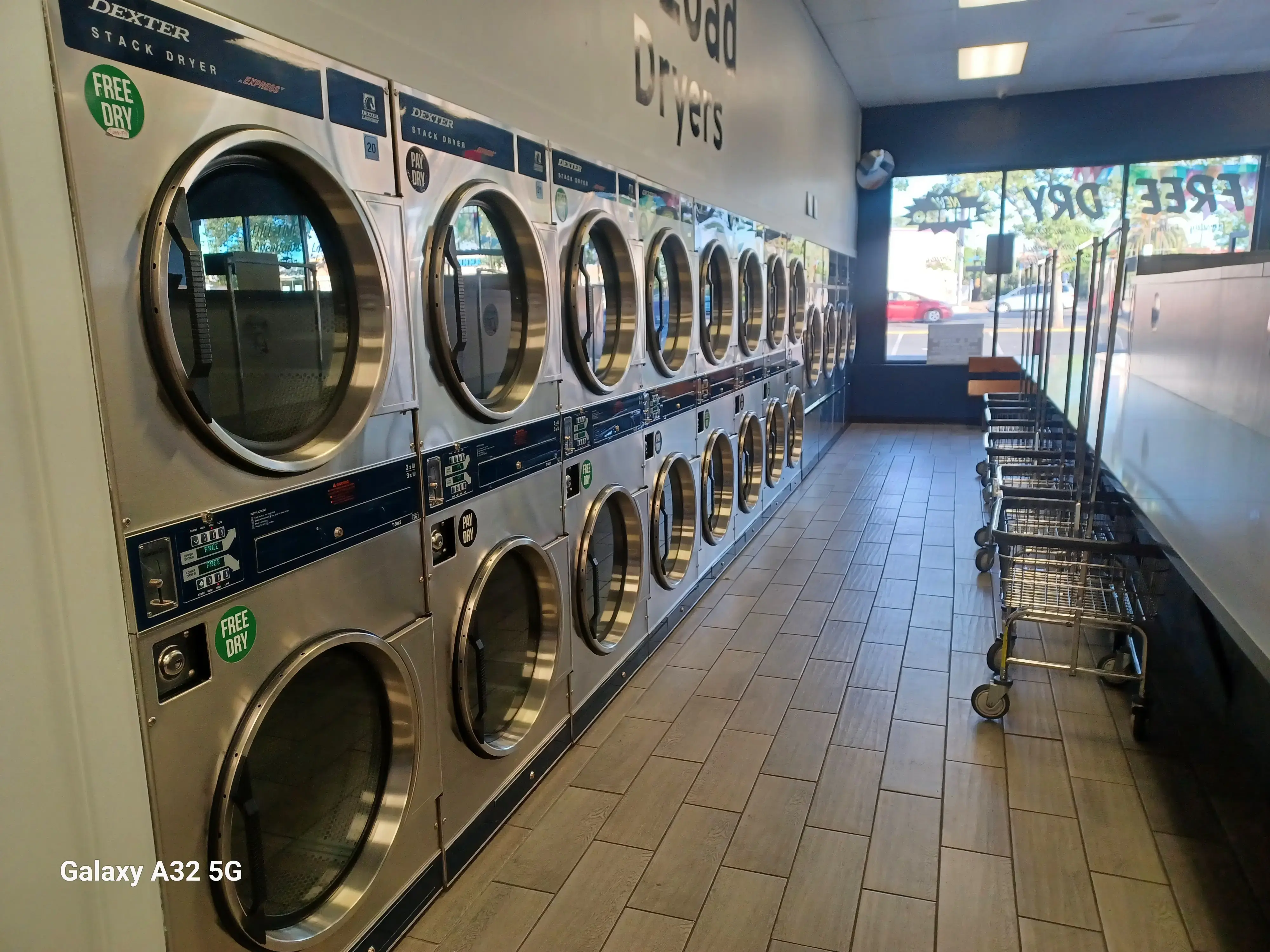 Boulevard Laundry - Image 2