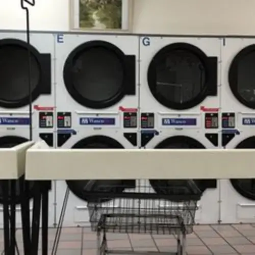 Boulevard Park Laundry - Image 5