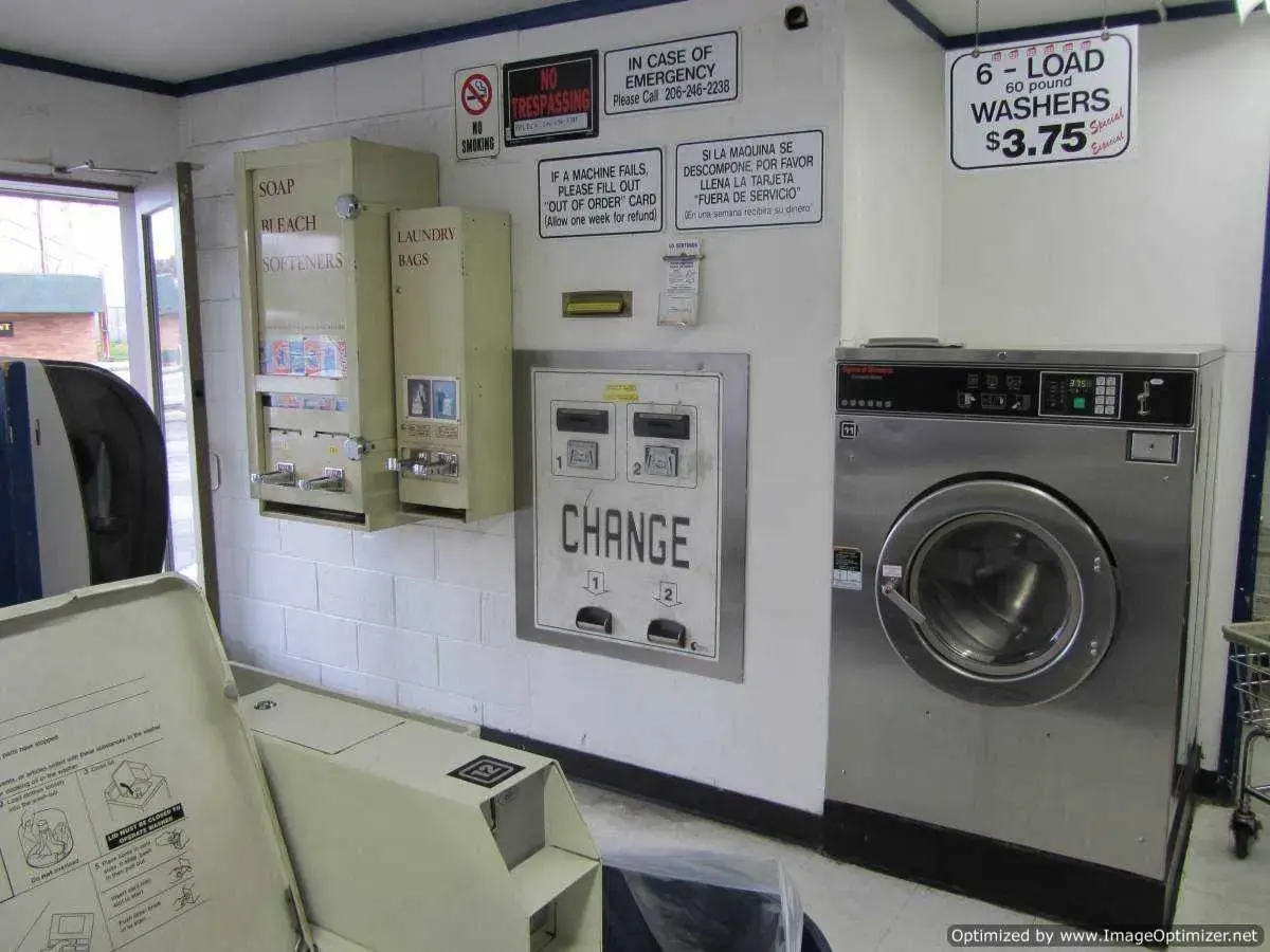 Boulevard Park Laundry - Image 12