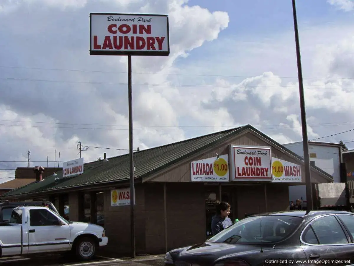Boulevard Park Laundry thumbnail 19