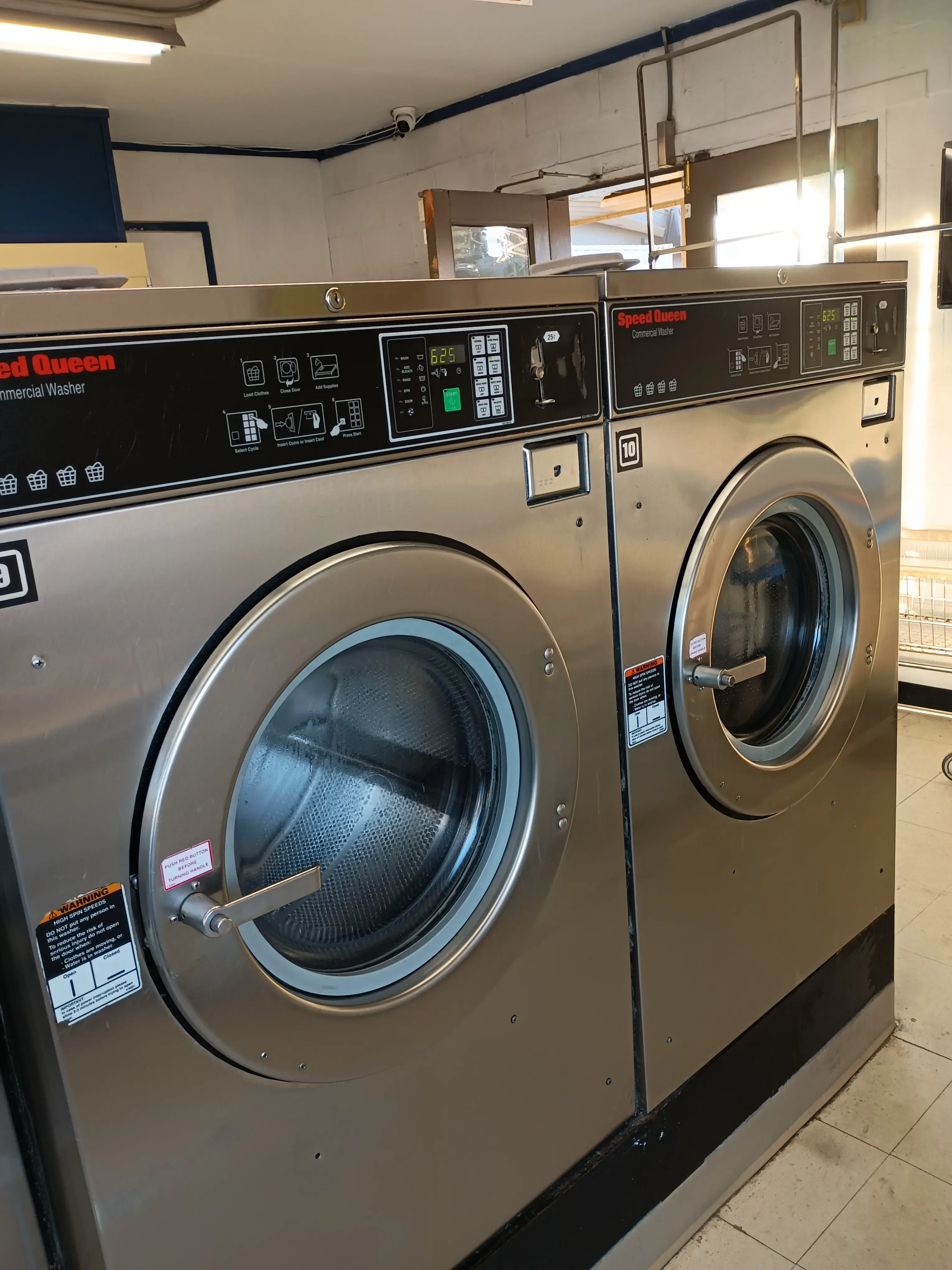 Boulevard Park Laundry thumbnail 14