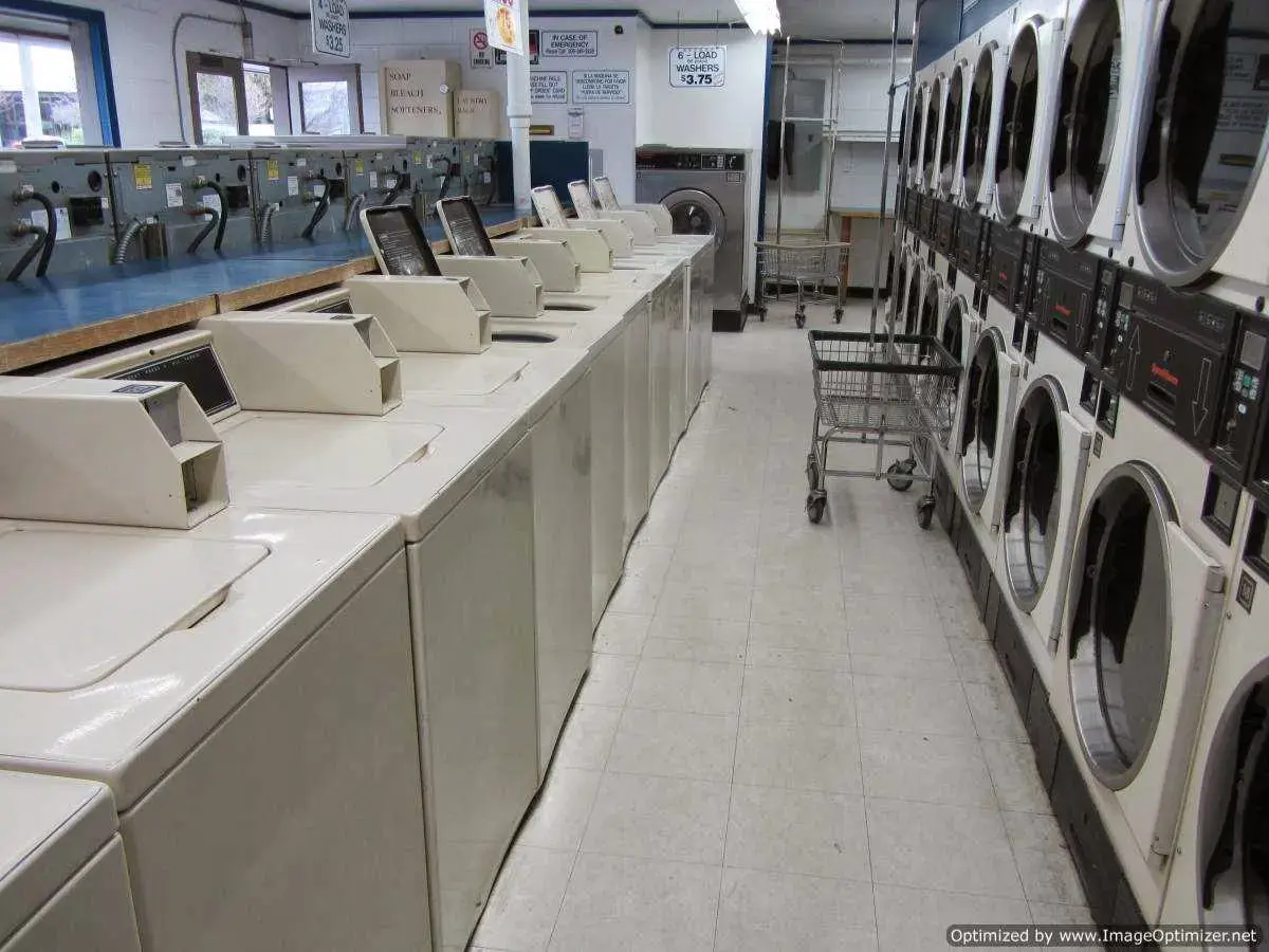 Boulevard Park Laundry - Image 20