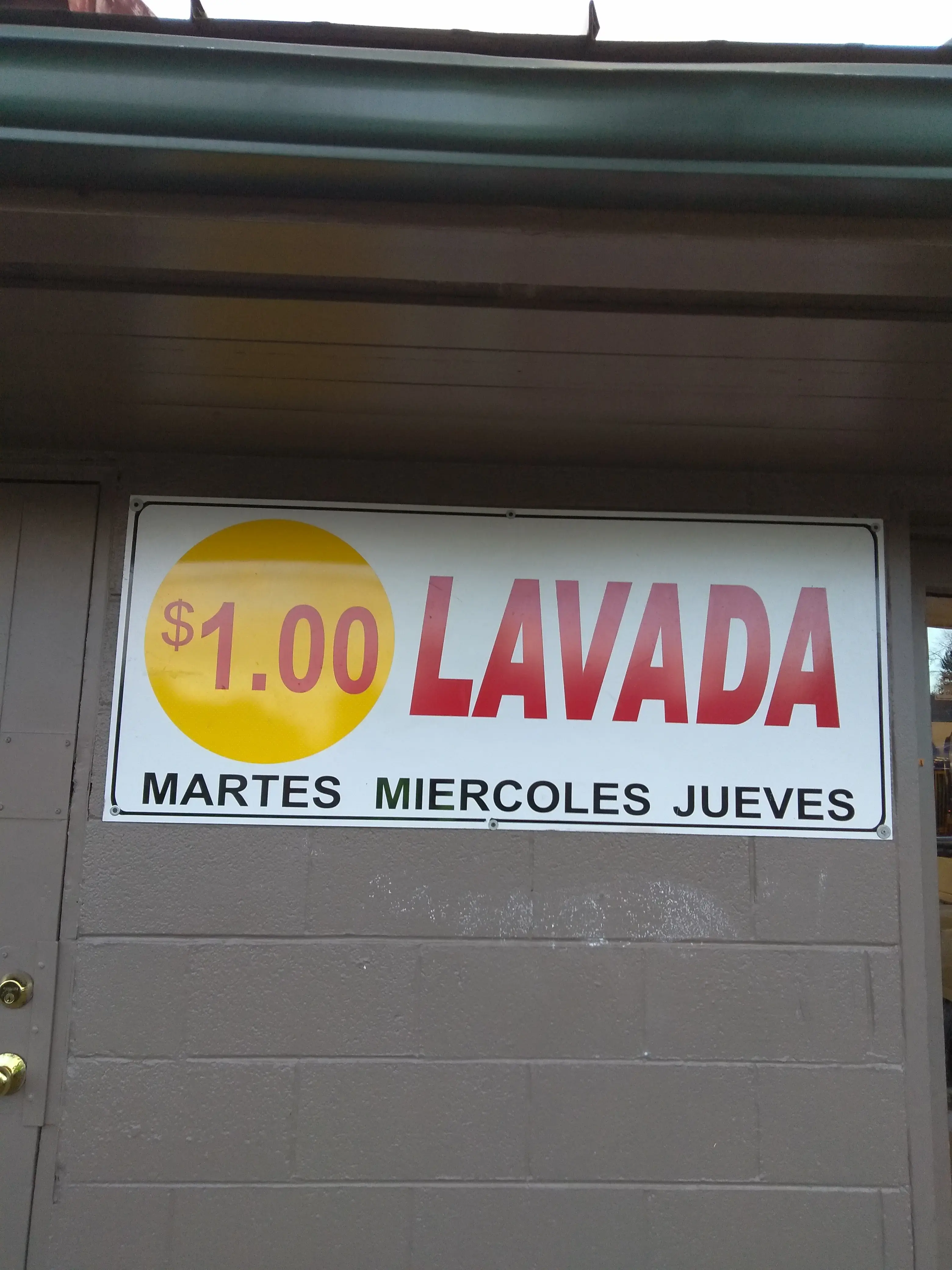 Boulevard Park Laundry - Image 8