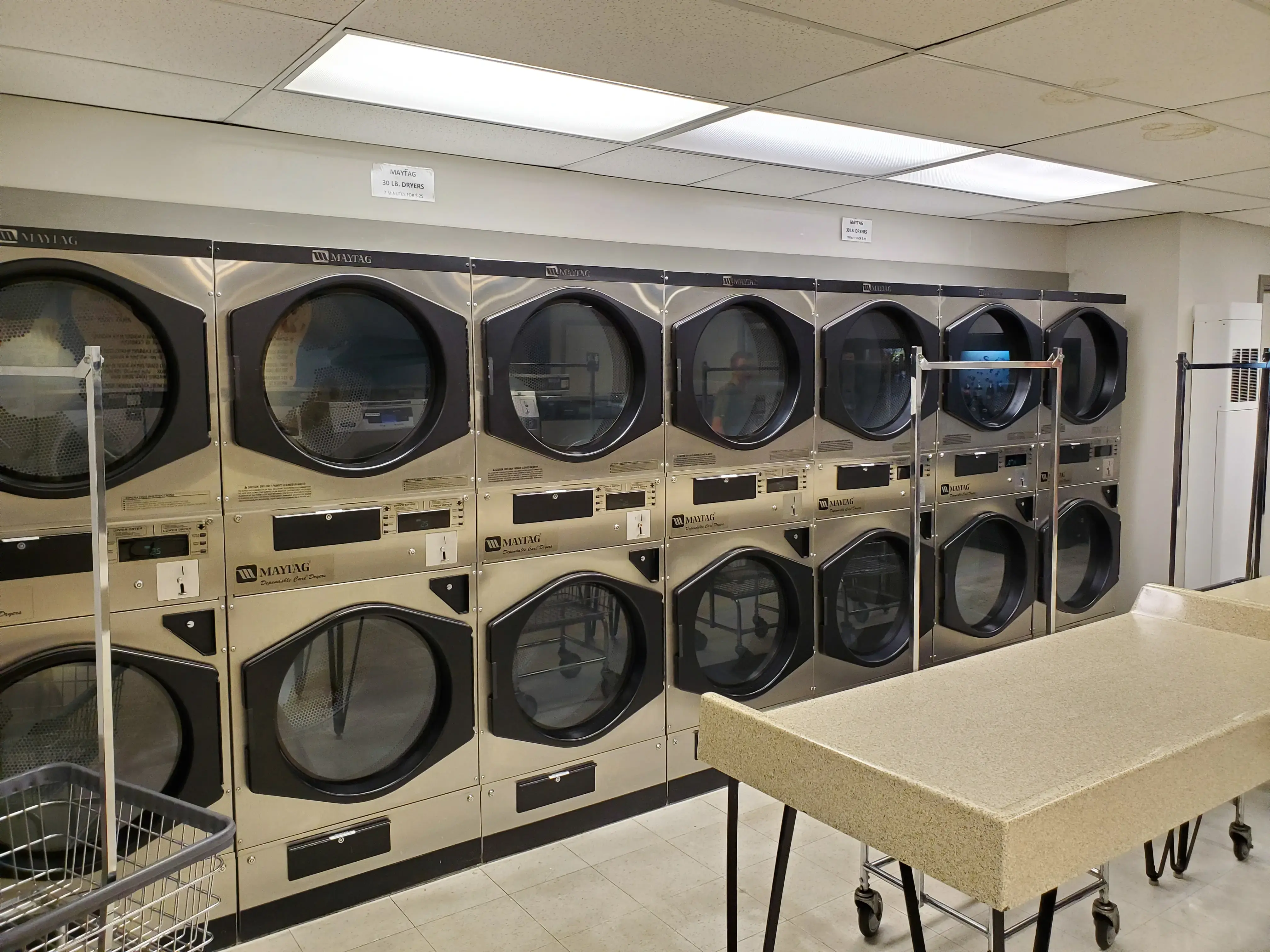 Bountiful Laundry - Your Neighborhood Laundromat thumbnail 20