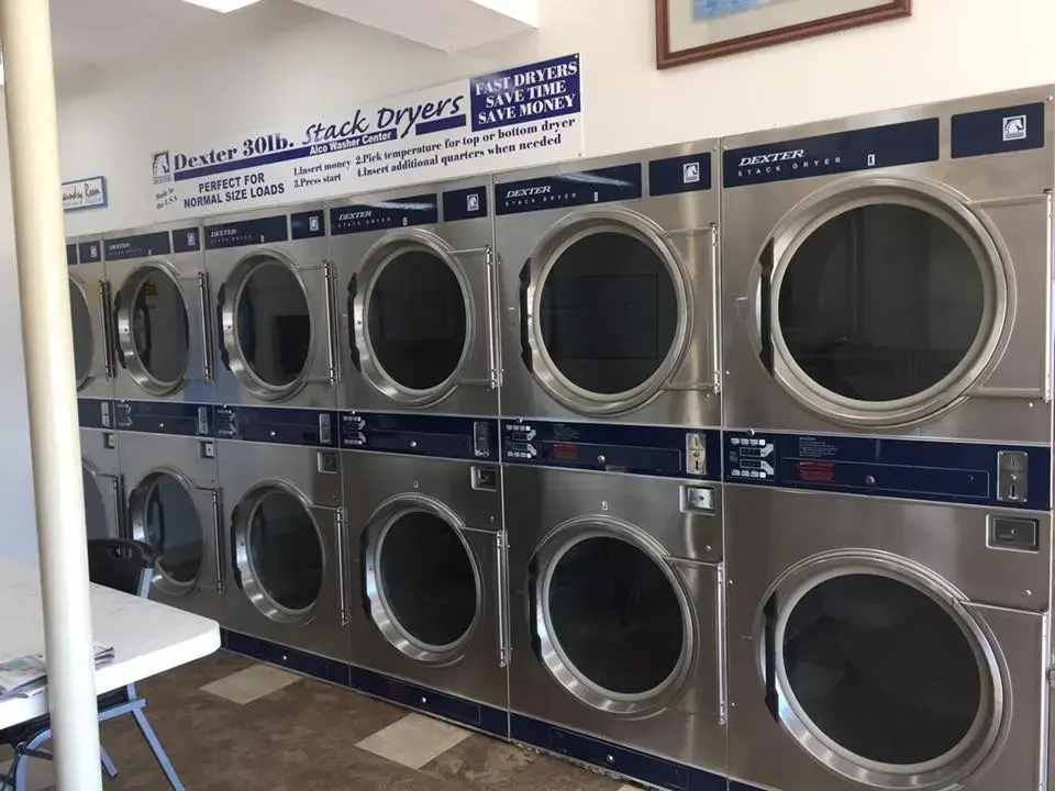 Bova's Country Clean Laundromat - Image 17