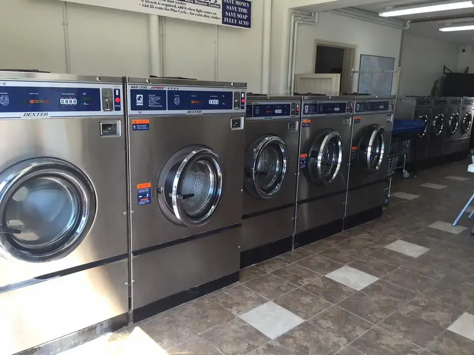 Bova's Country Clean Laundromat - Image 16