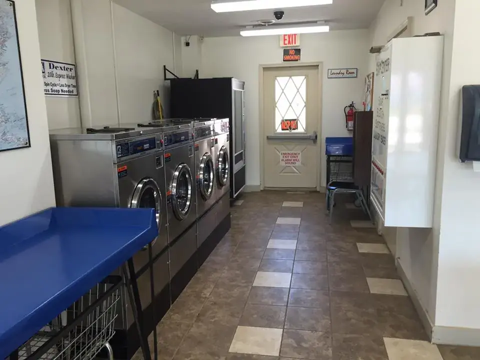 Bova's Country Clean Laundromat - Image 9