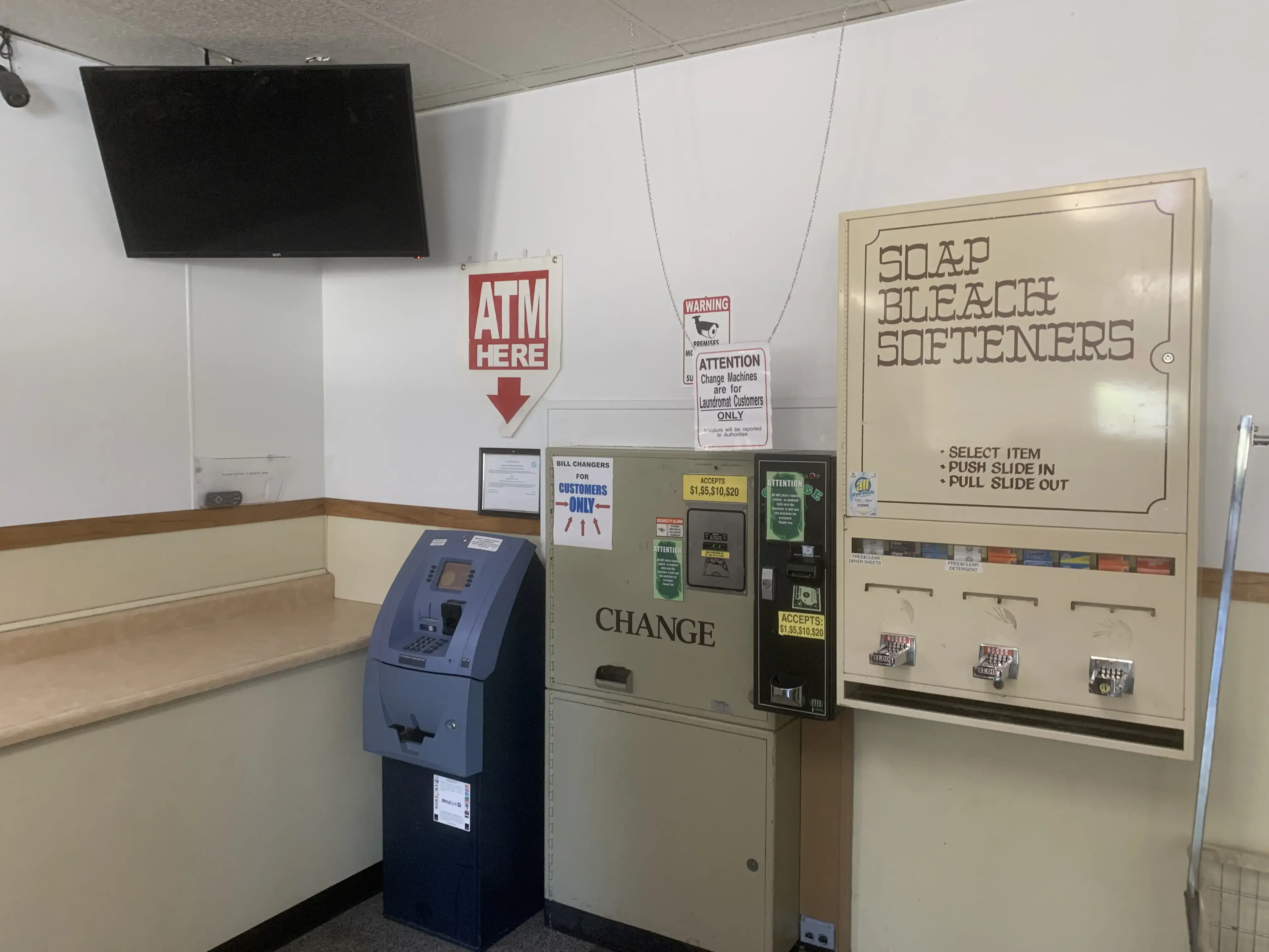 Bowen Stop N' Wash - Image 7