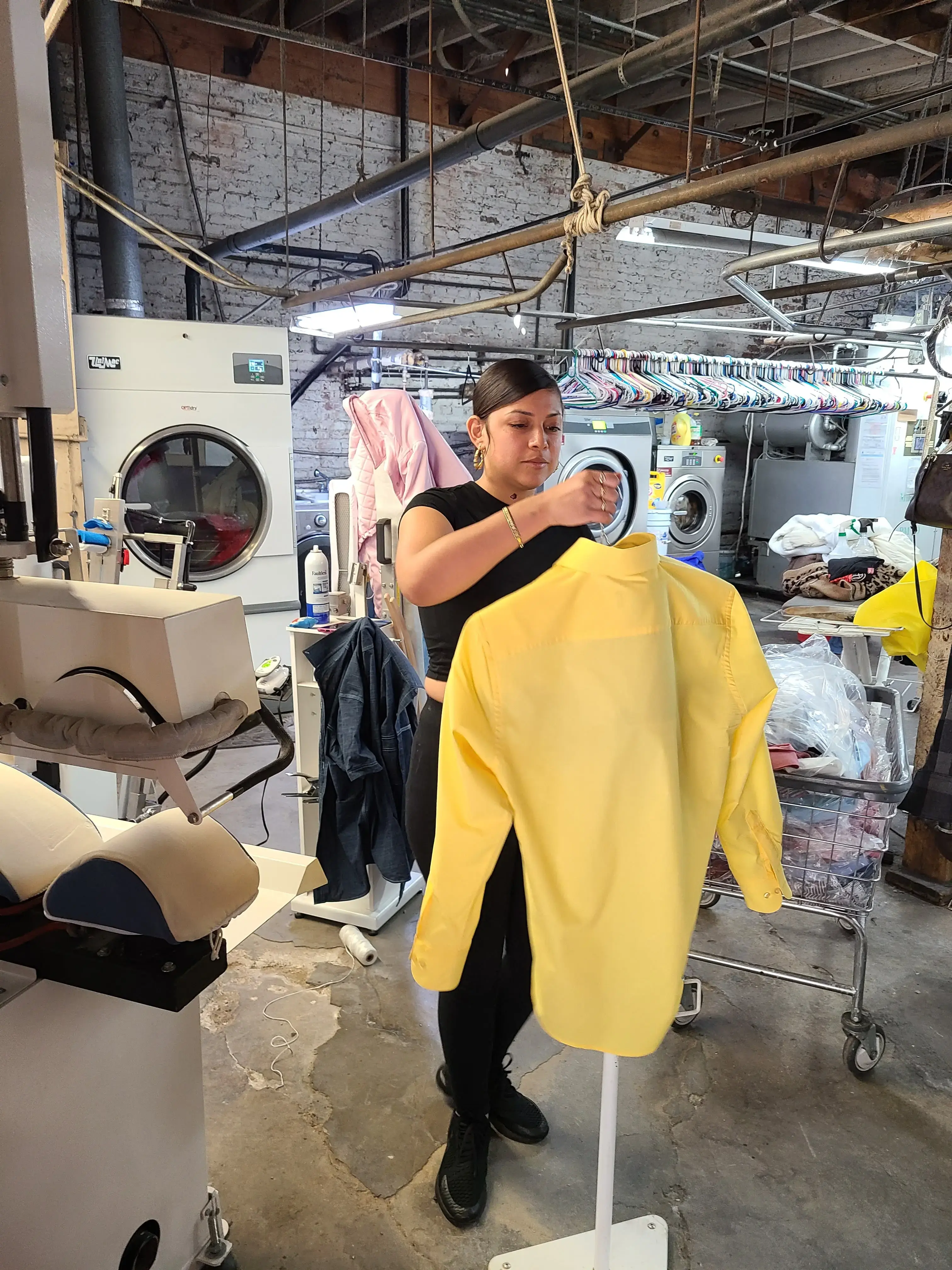 Bowers & Sons Cleaners thumbnail 4