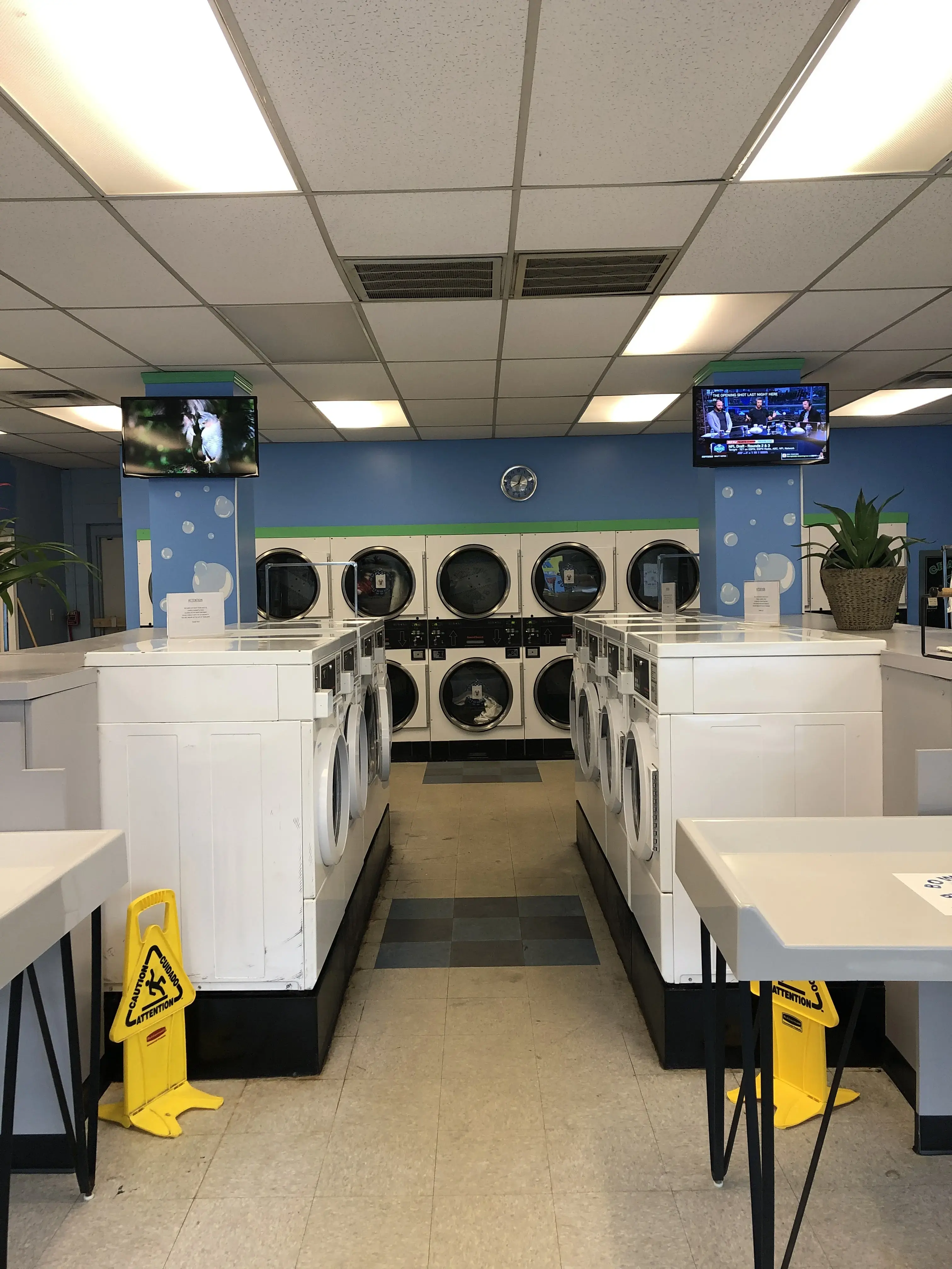 Bowser's Bubbles Laundromat thumbnail 3