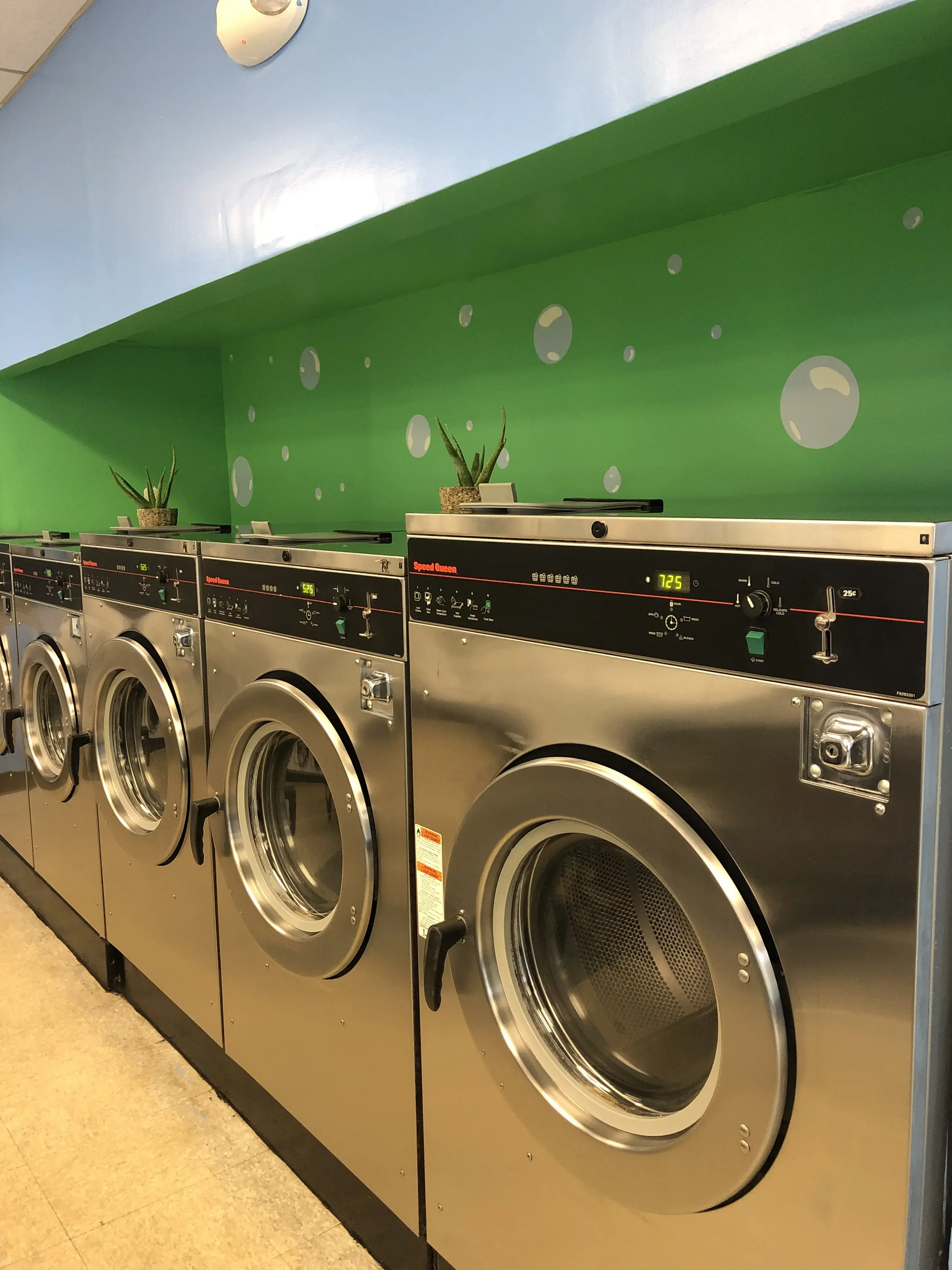 Bowser's Bubbles Laundromat thumbnail 5