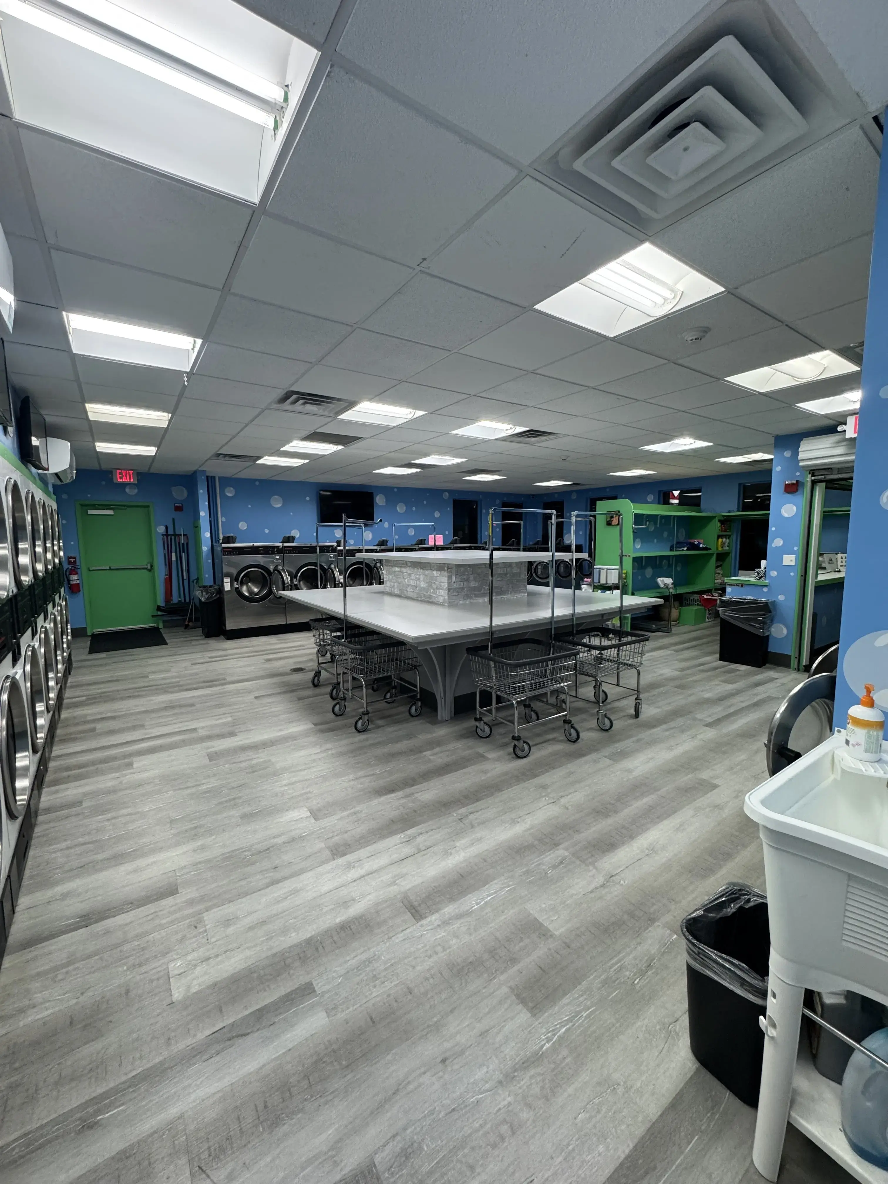 Bowser's Bubbles Laundromat - Image 11