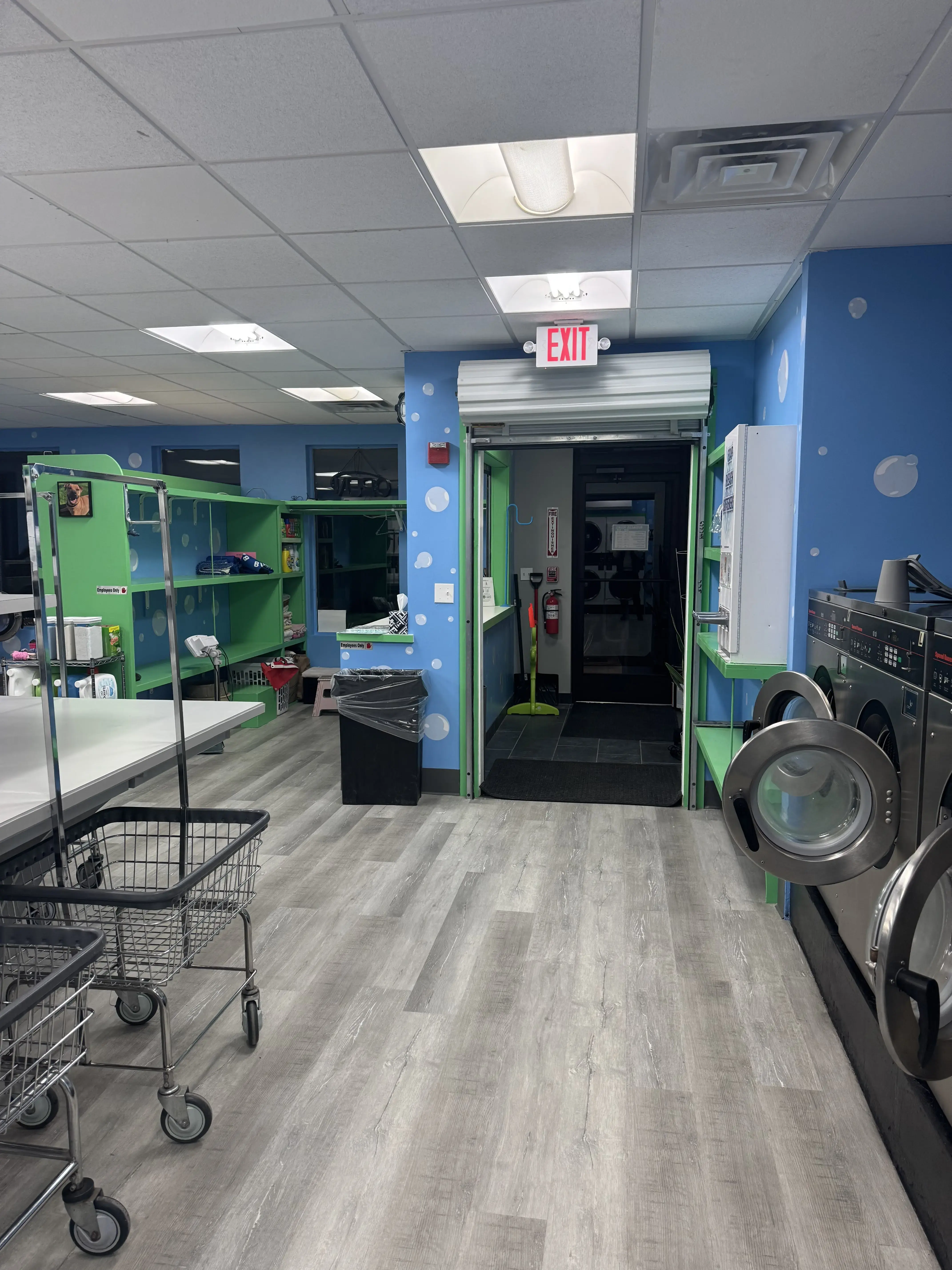 Bowser's Bubbles Laundromat thumbnail 7