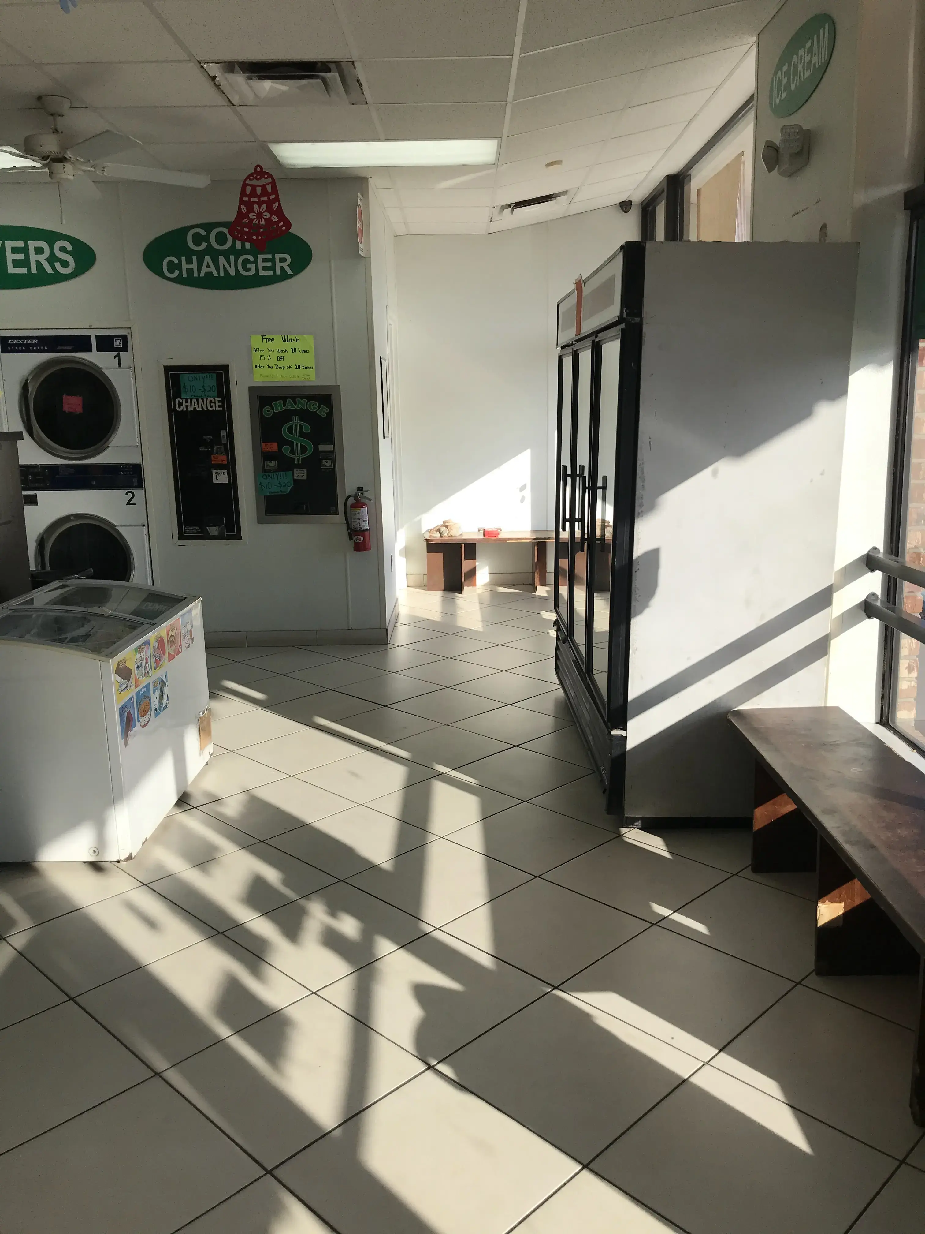 Boynton Beach Laundry thumbnail 11