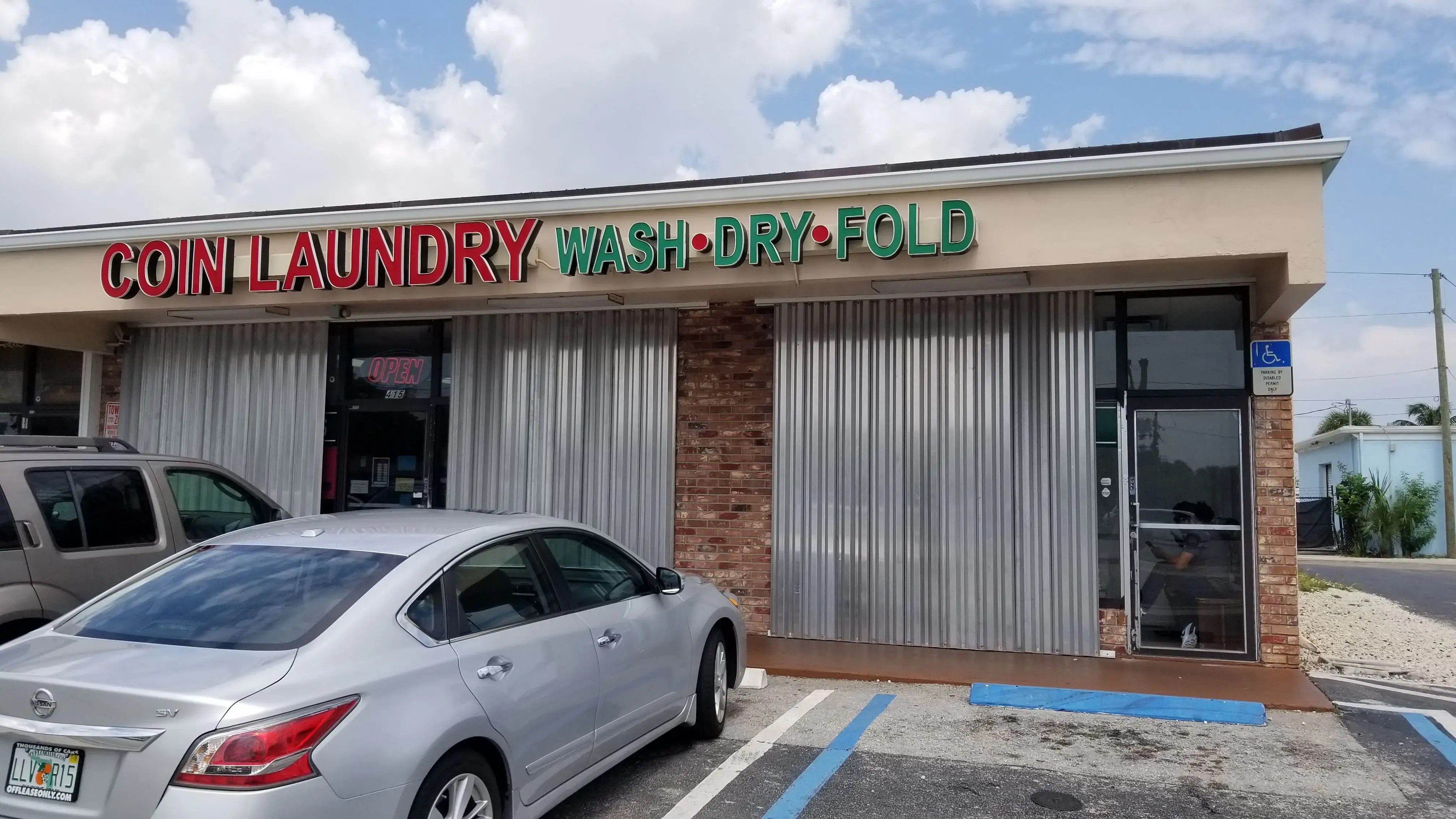 Boynton Beach Laundry thumbnail 2
