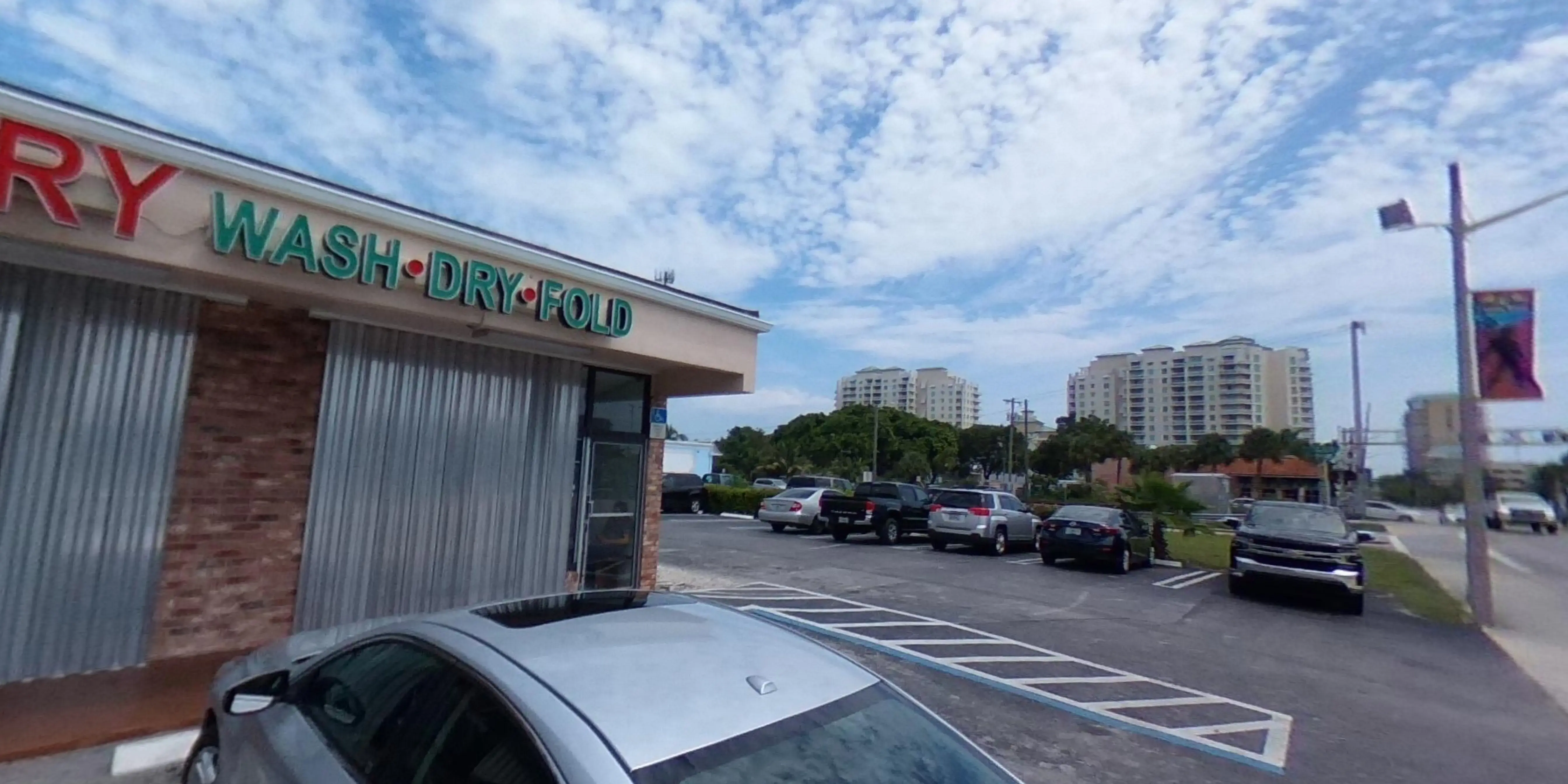 Boynton Beach Laundry thumbnail 5
