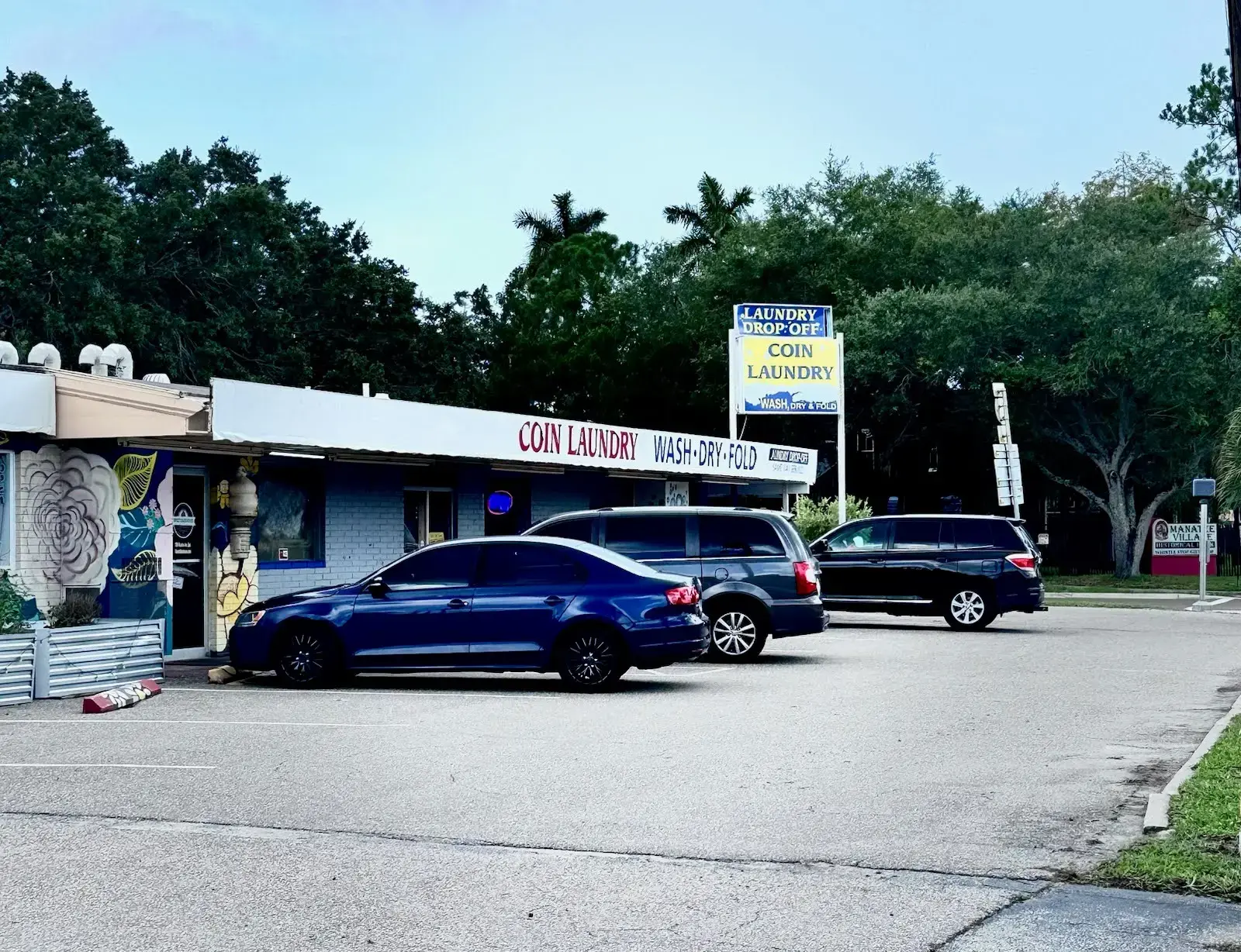 Bradenton Laundromat thumbnail 3