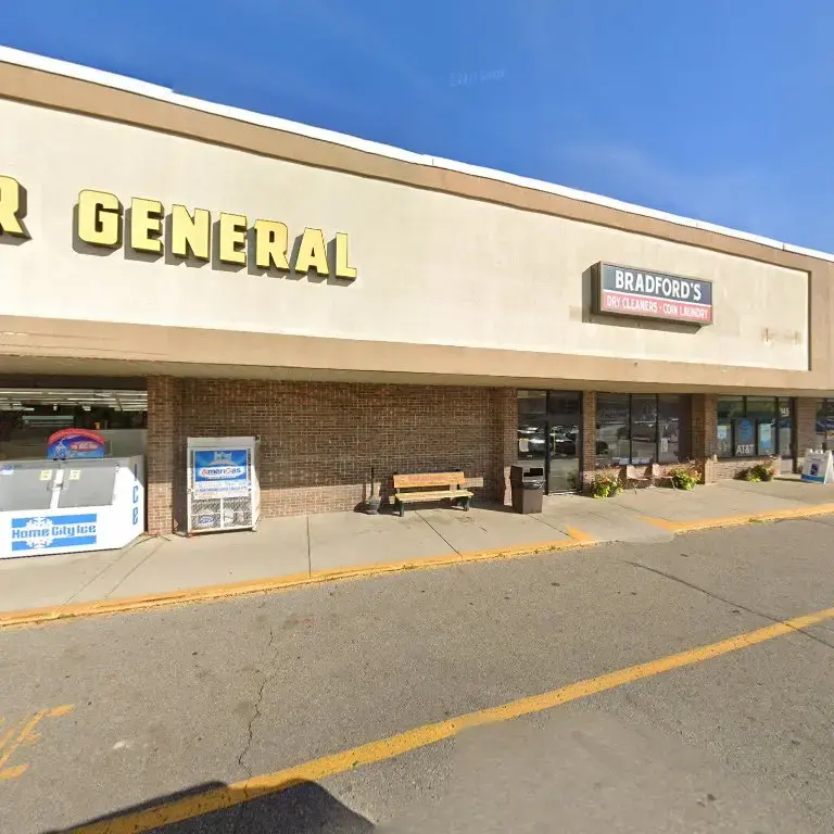 Bradford's Cleaners and Coin Laundry - Image 4