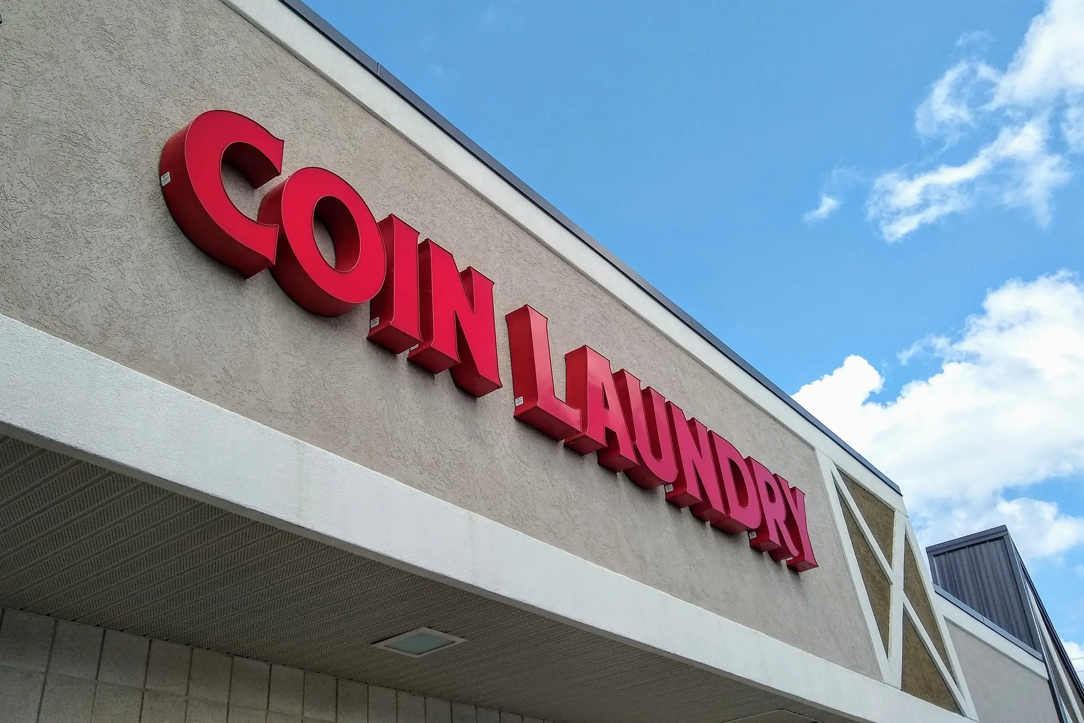 Bradford's Cleaners and Coin Laundry thumbnail 14