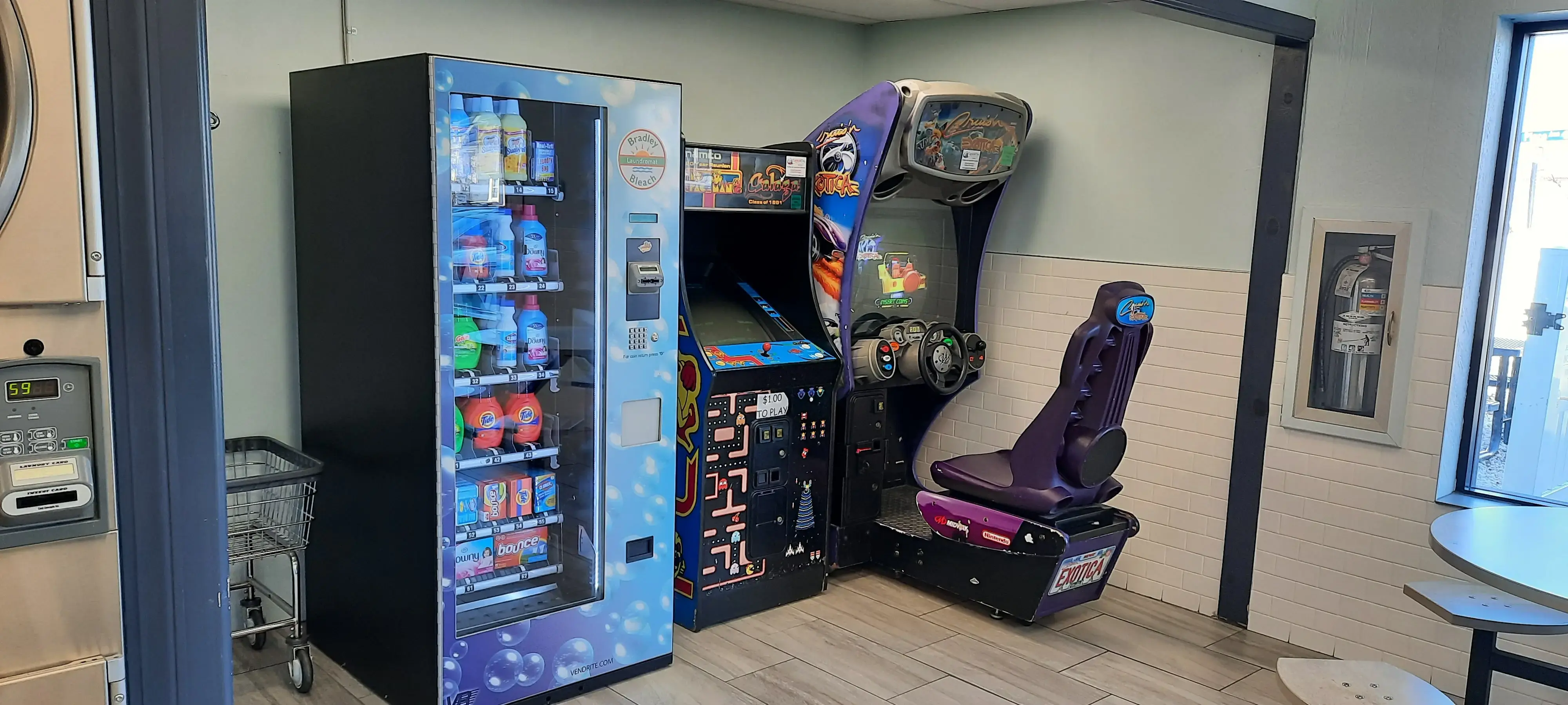 Bradley Bleach Laundromat - Image 3