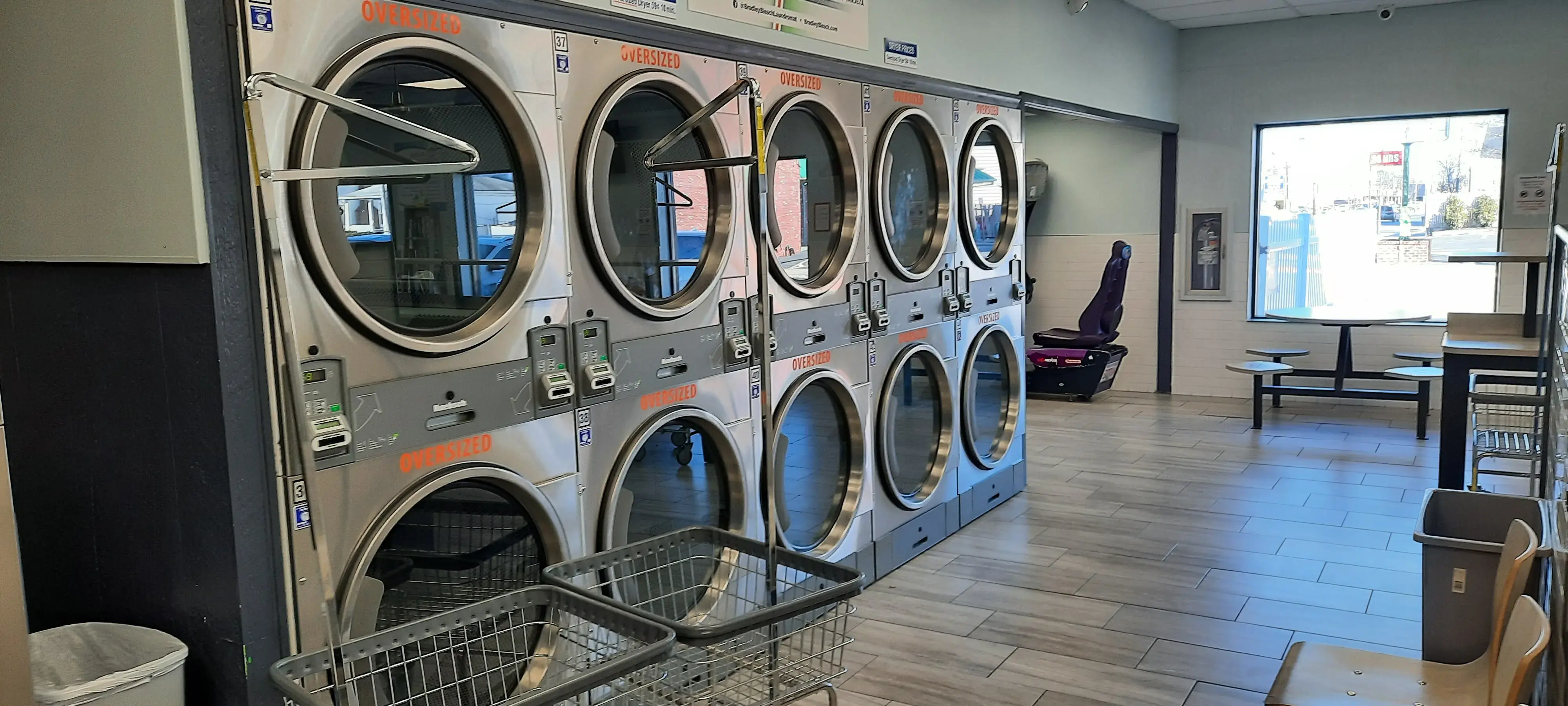 Bradley Bleach Laundromat thumbnail 8
