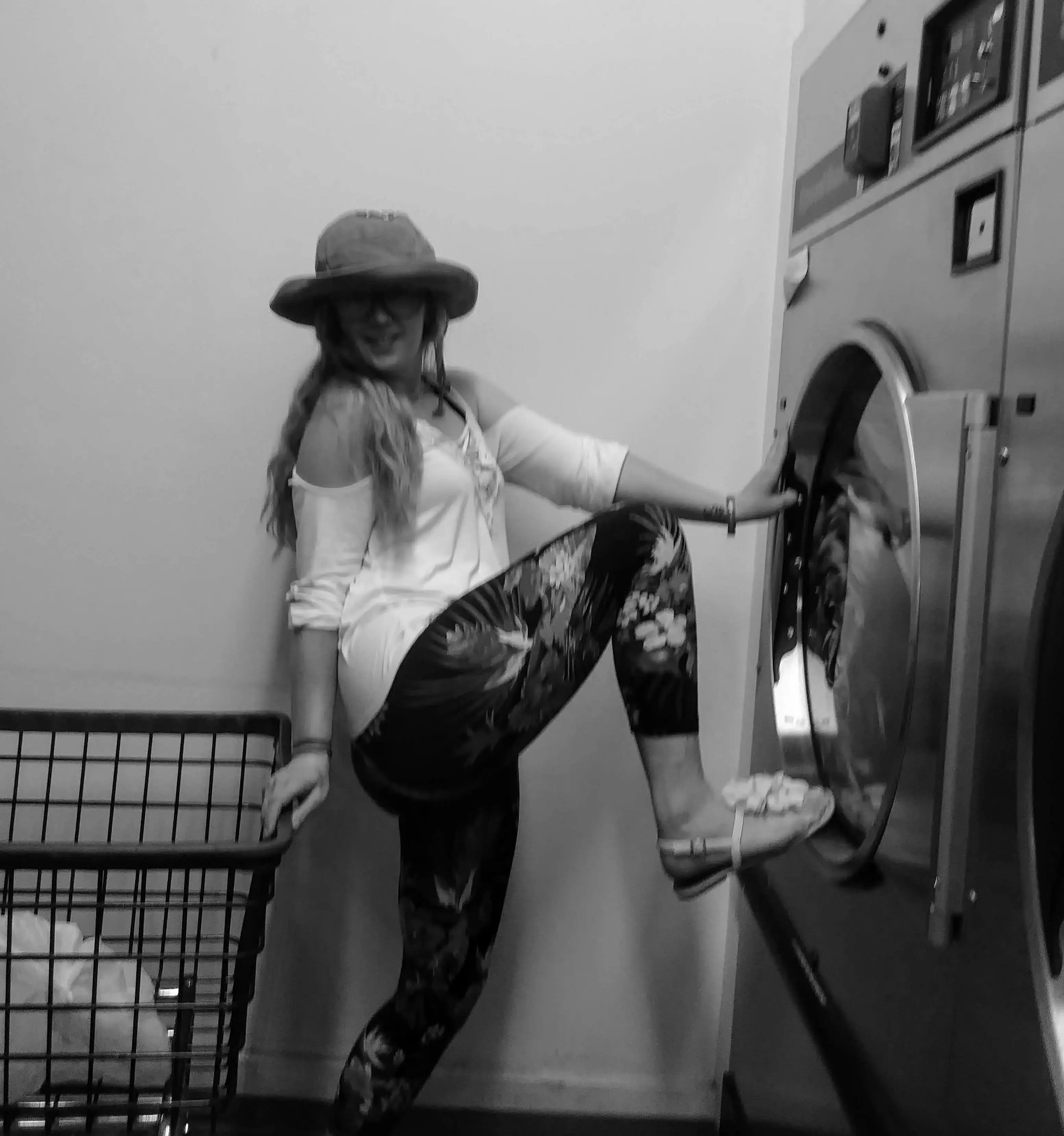 Breckenridge Laundromat - Image 12