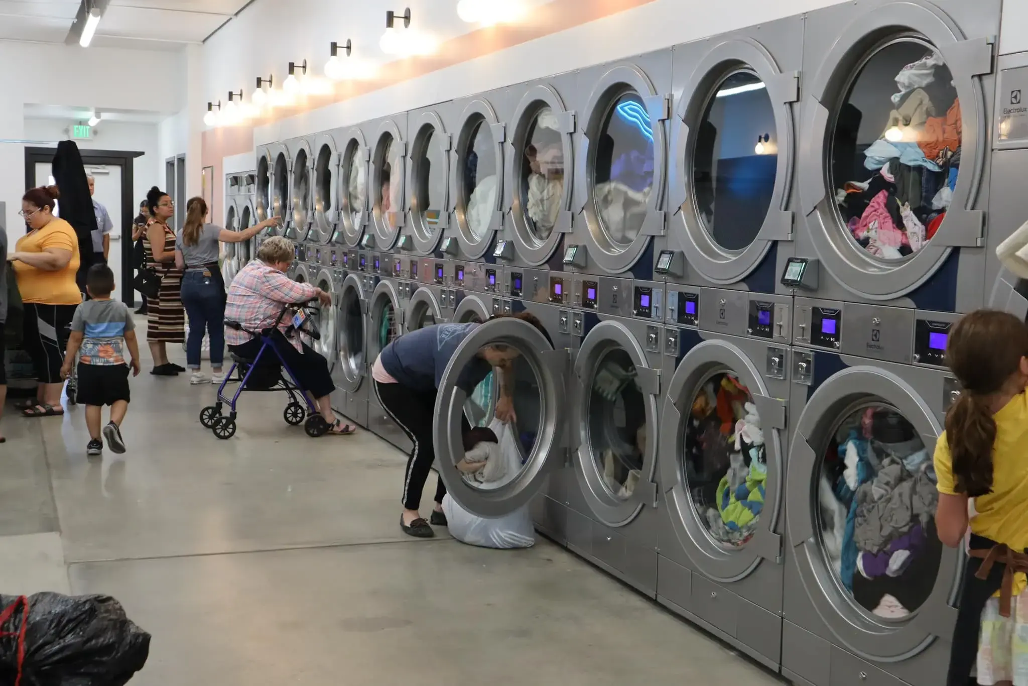 Breeze Laundry 12th ave Rd - Image 16