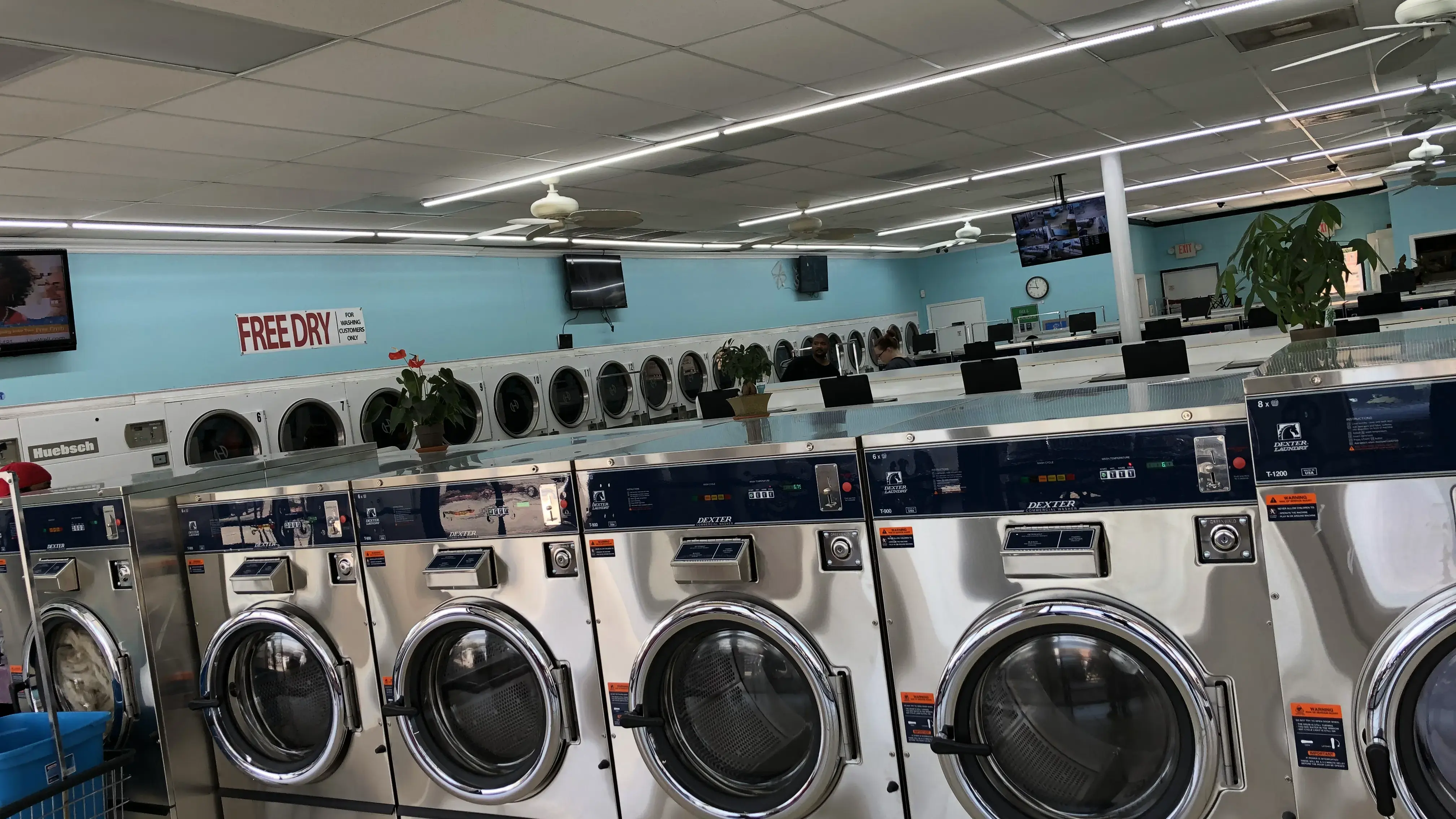 Breeze Laundry thumbnail 1