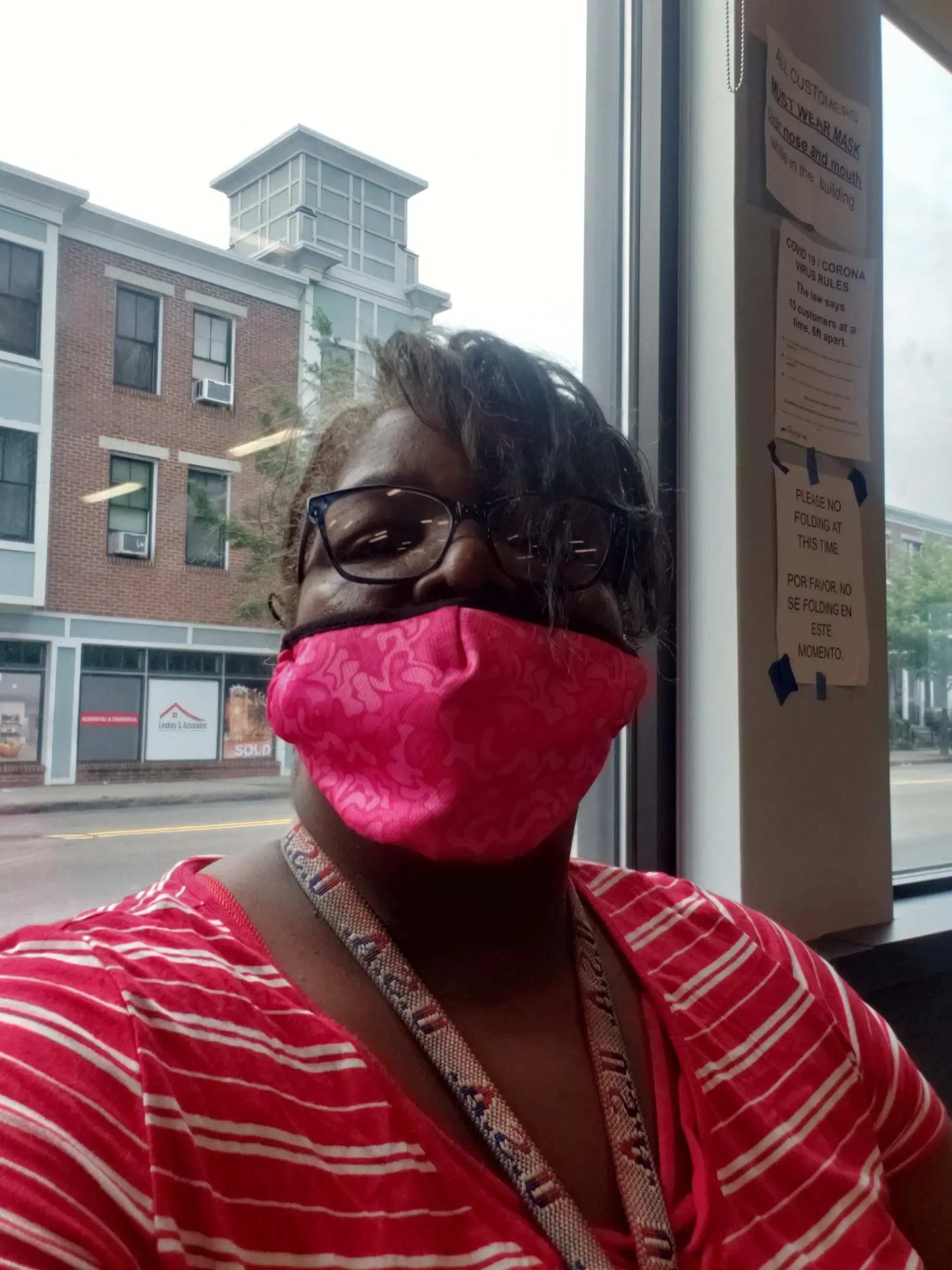 Breezes Laundromat thumbnail 8