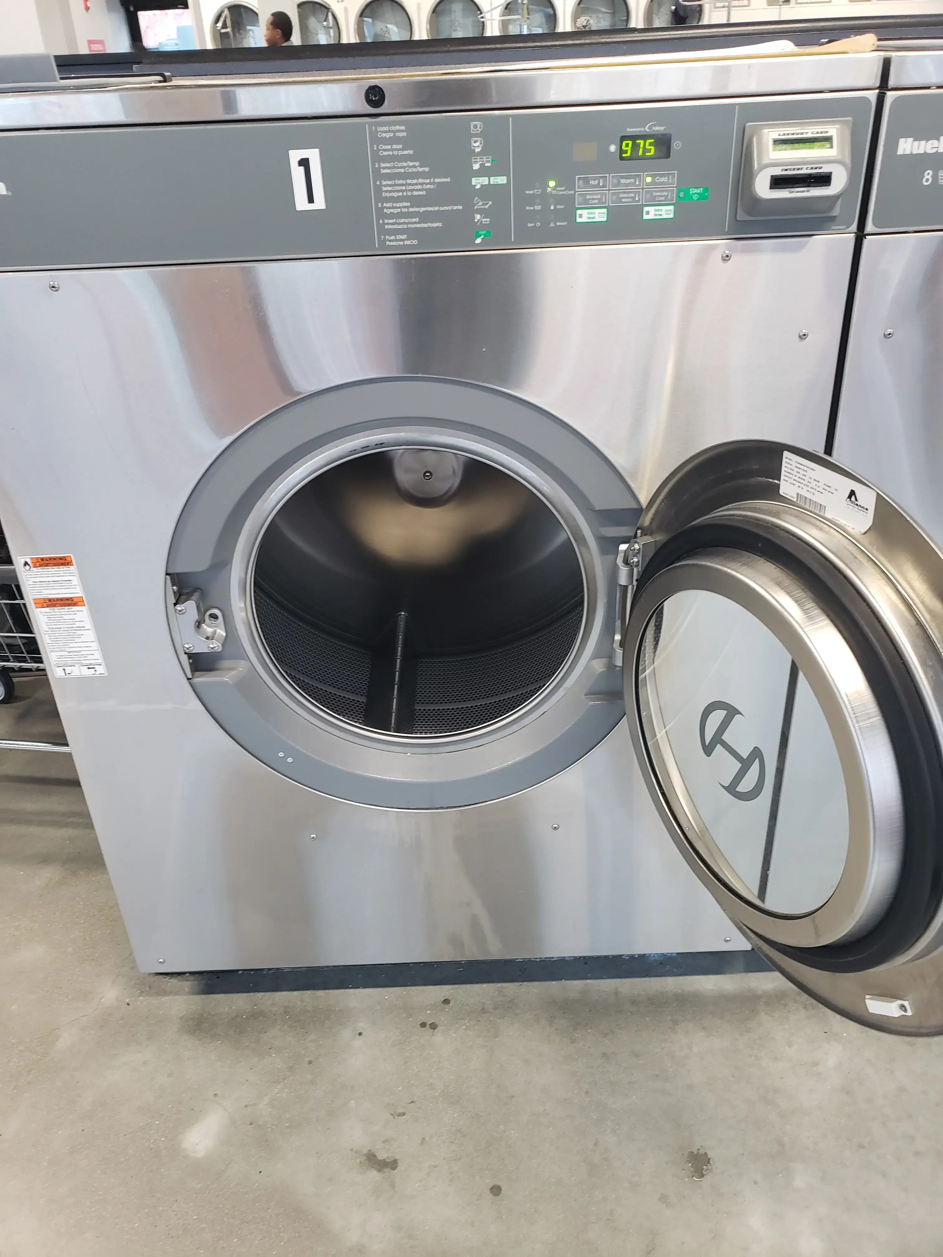 Breezes Laundromat thumbnail 2