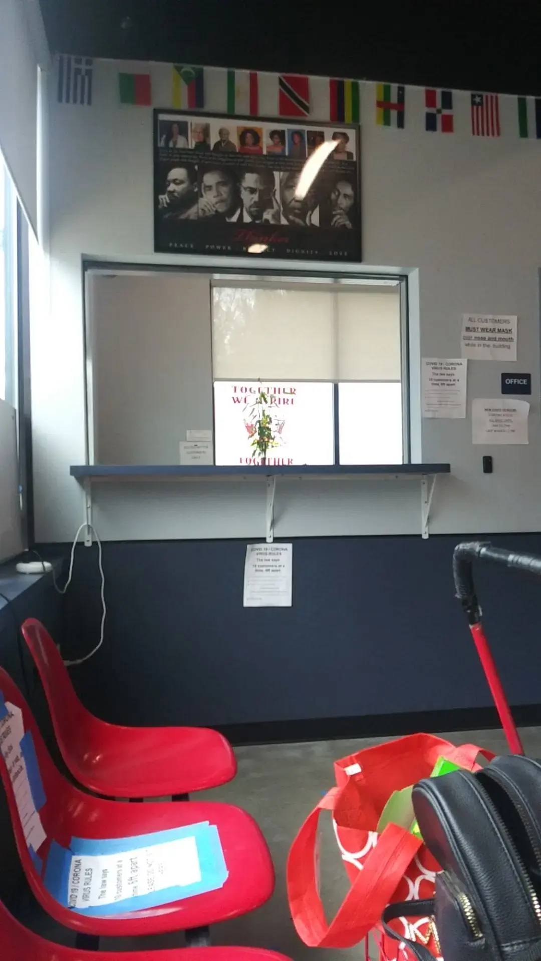 Breezes Laundromat thumbnail 6