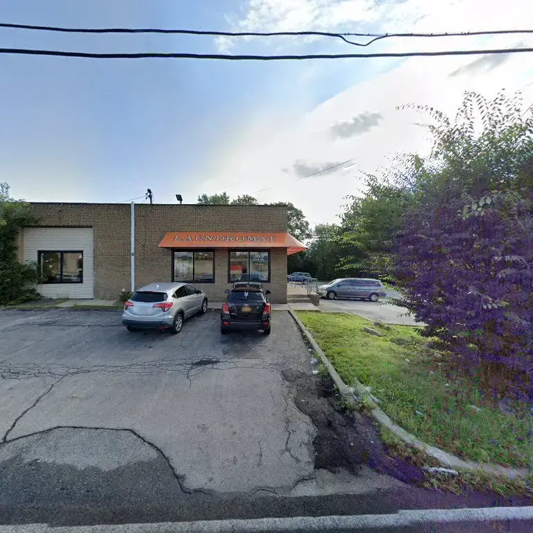 Breezes Laundromat & Dry Cleaners location