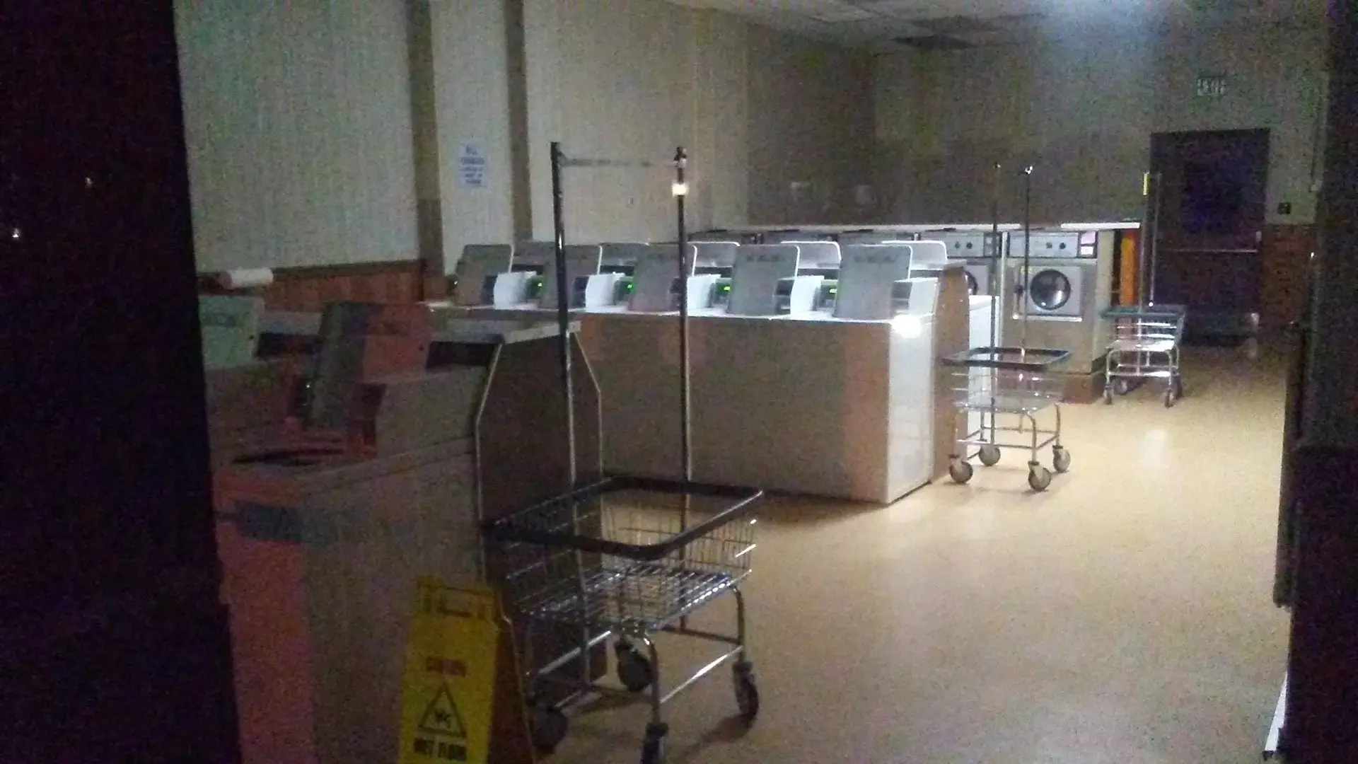 Bresslers Laundramat - Image 4