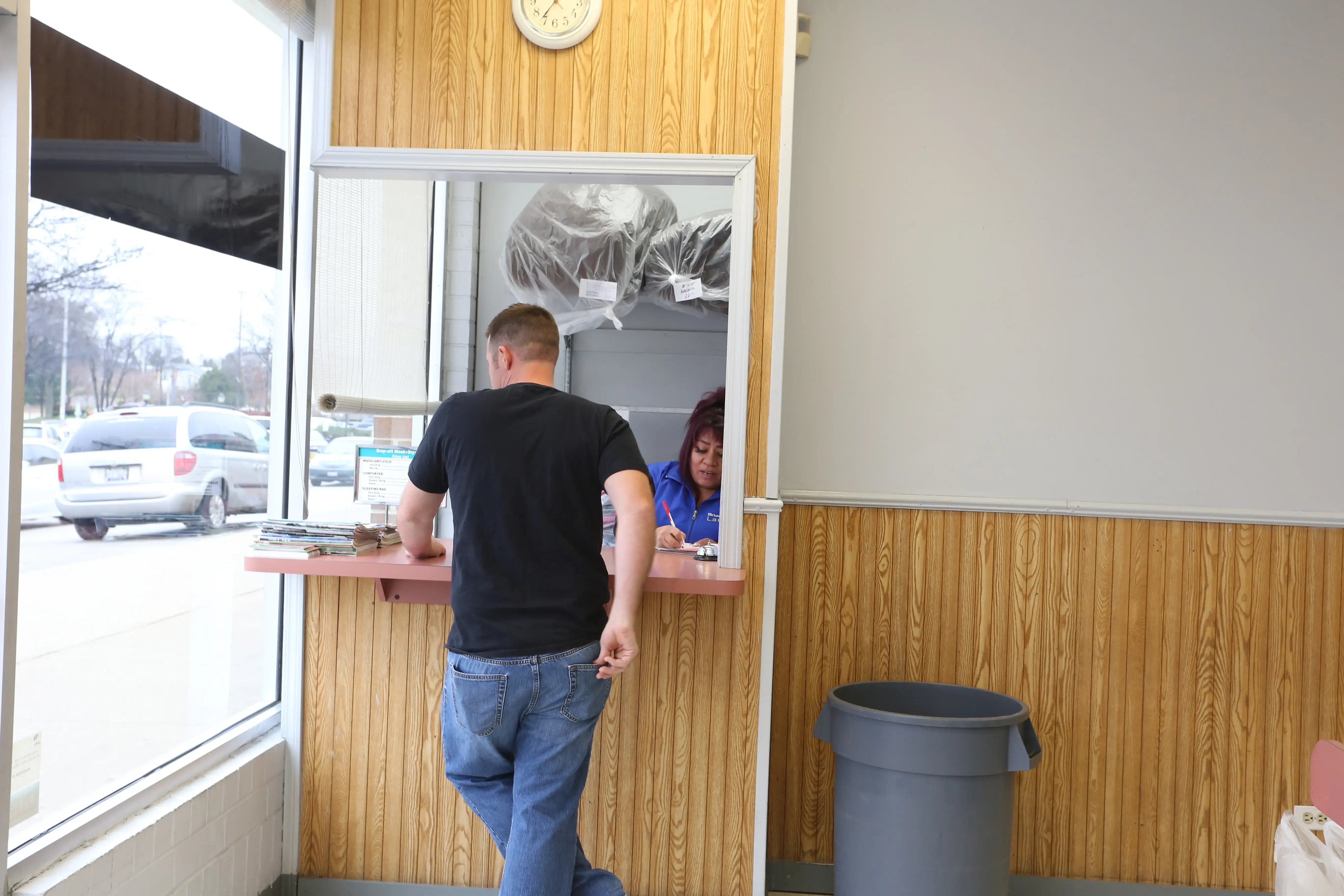 Briar Square Laundromat - Image 7