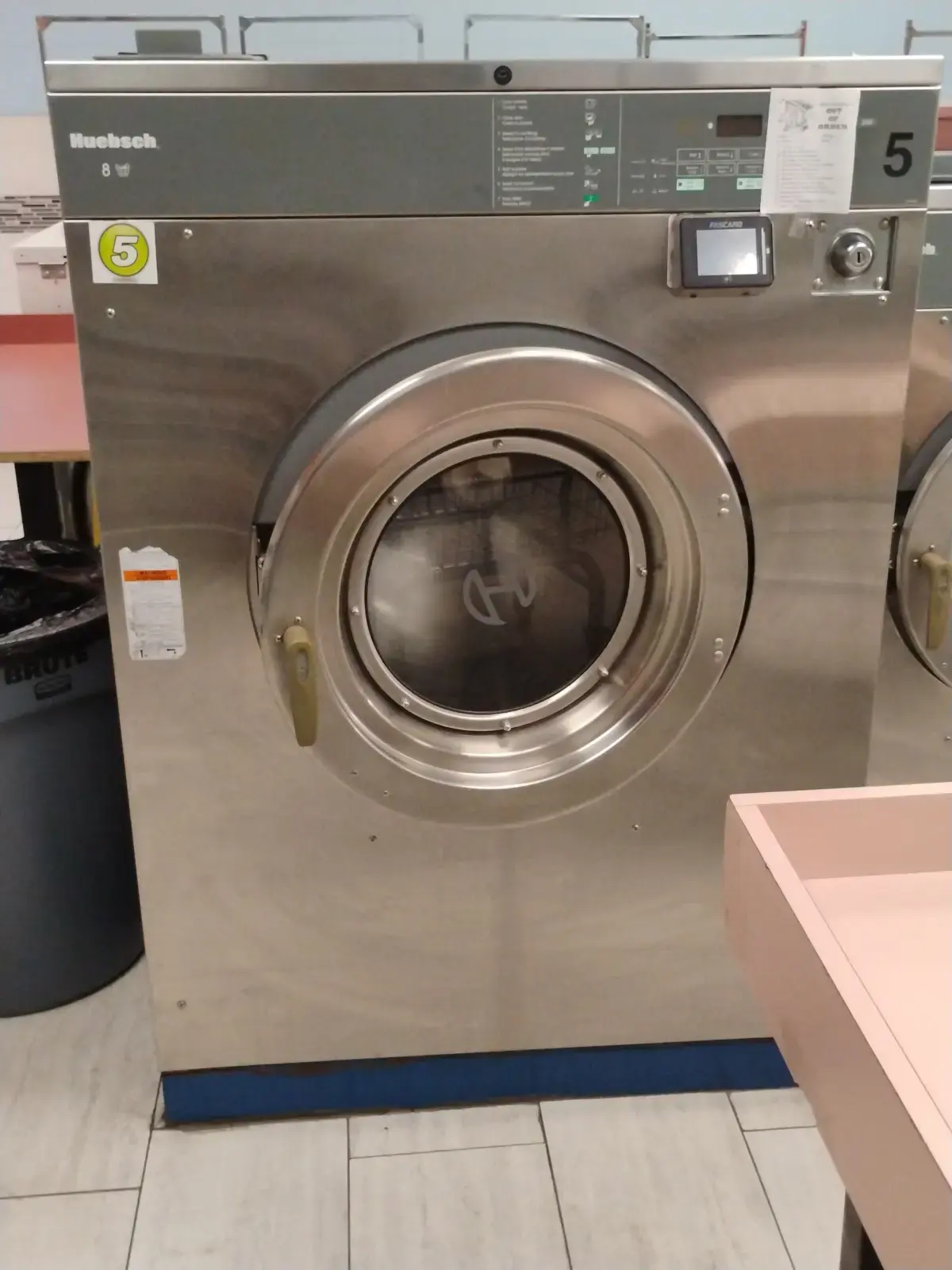Briar Square Laundromat - Image 5