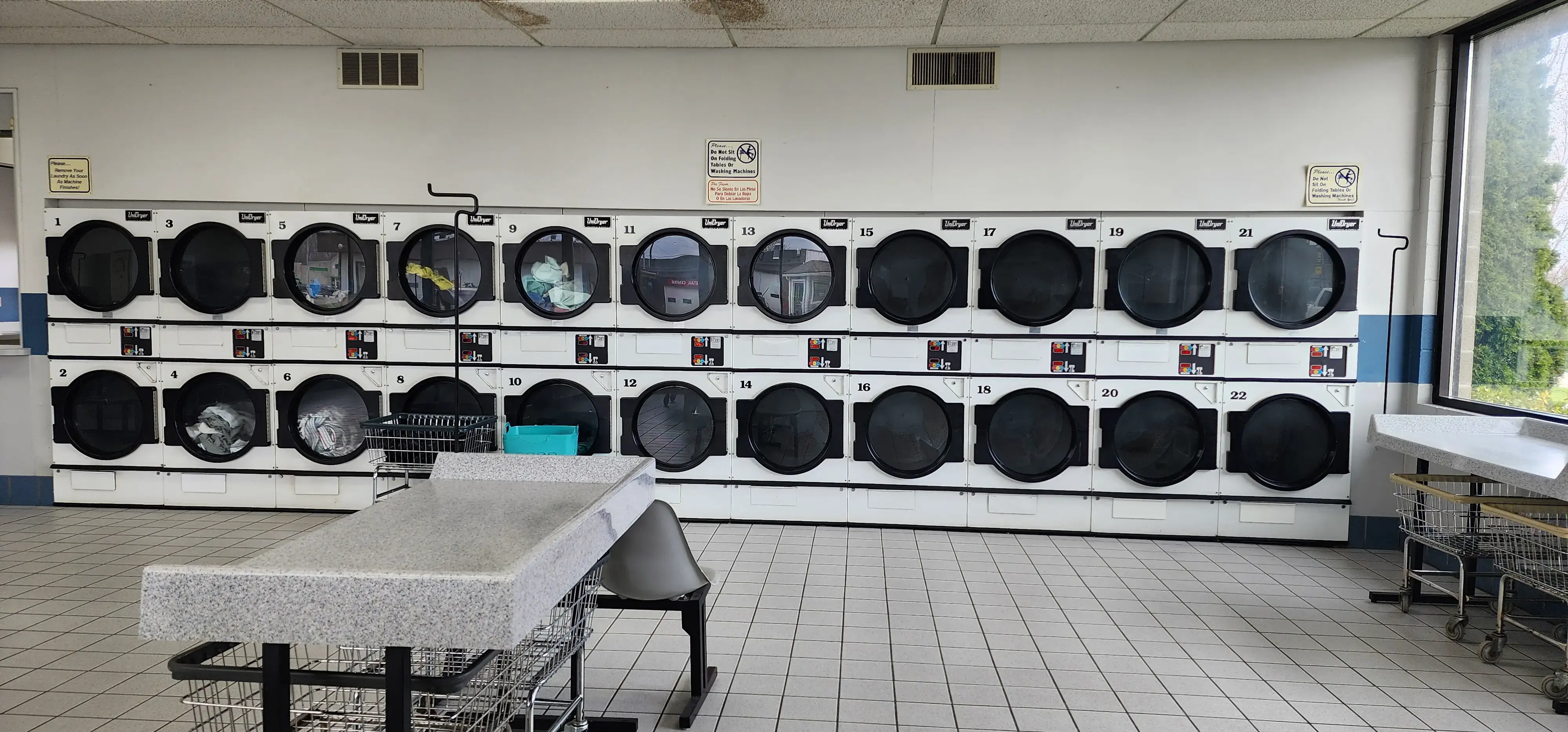 Brick Street Laundry Center - Image 4