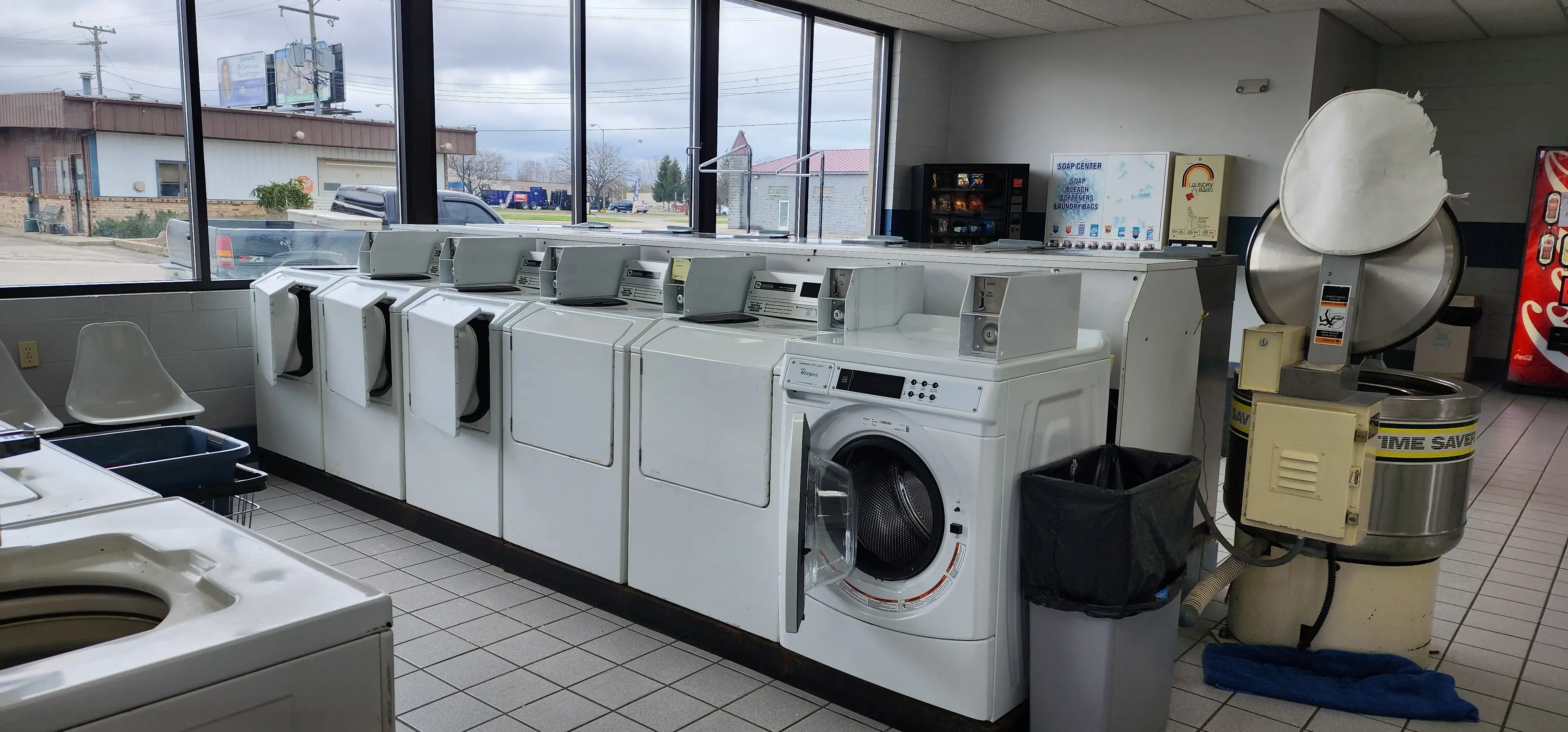 Brick Street Laundry Center thumbnail 5