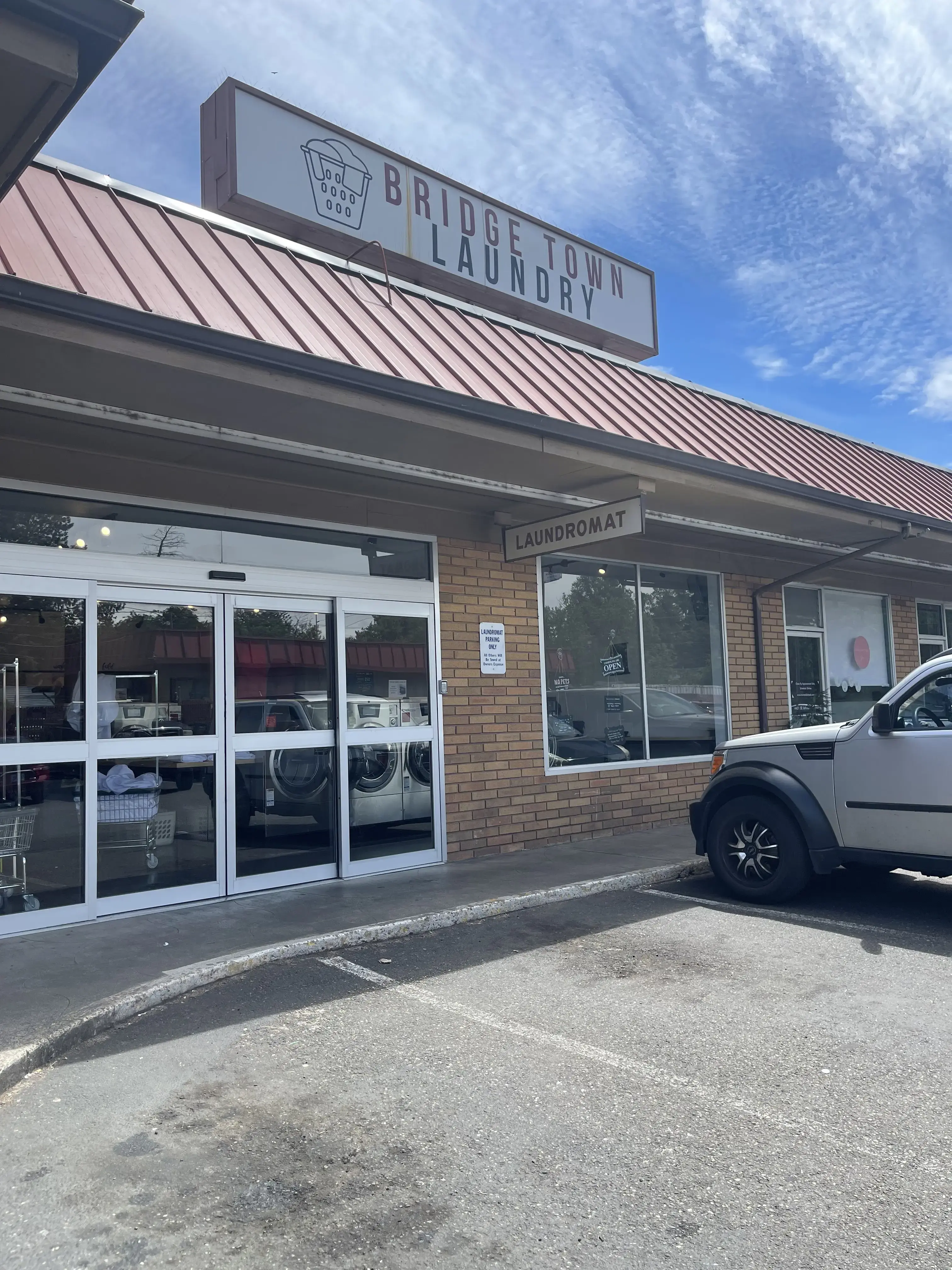 Bridge Town Laundry - Image 15