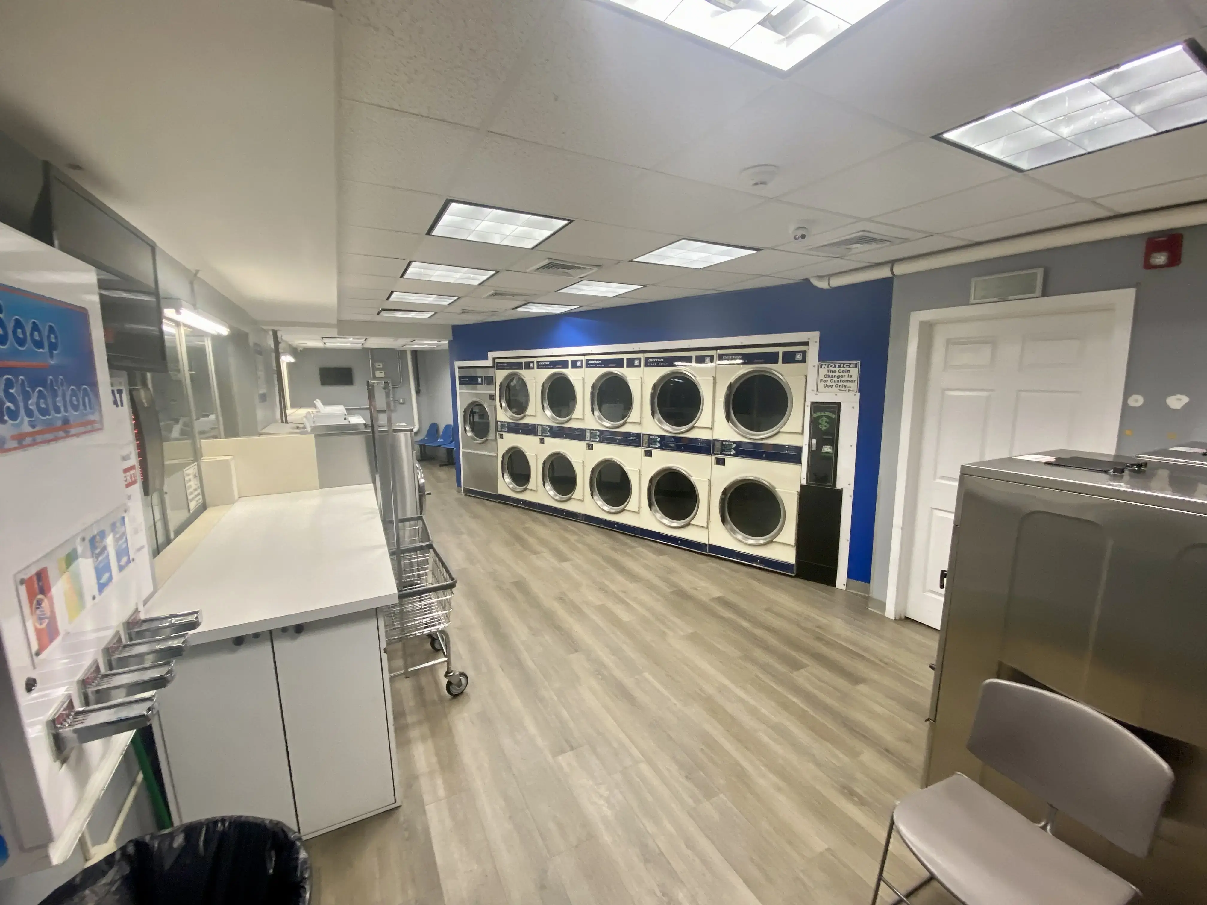 Bridgeport Laundromat - Image 3