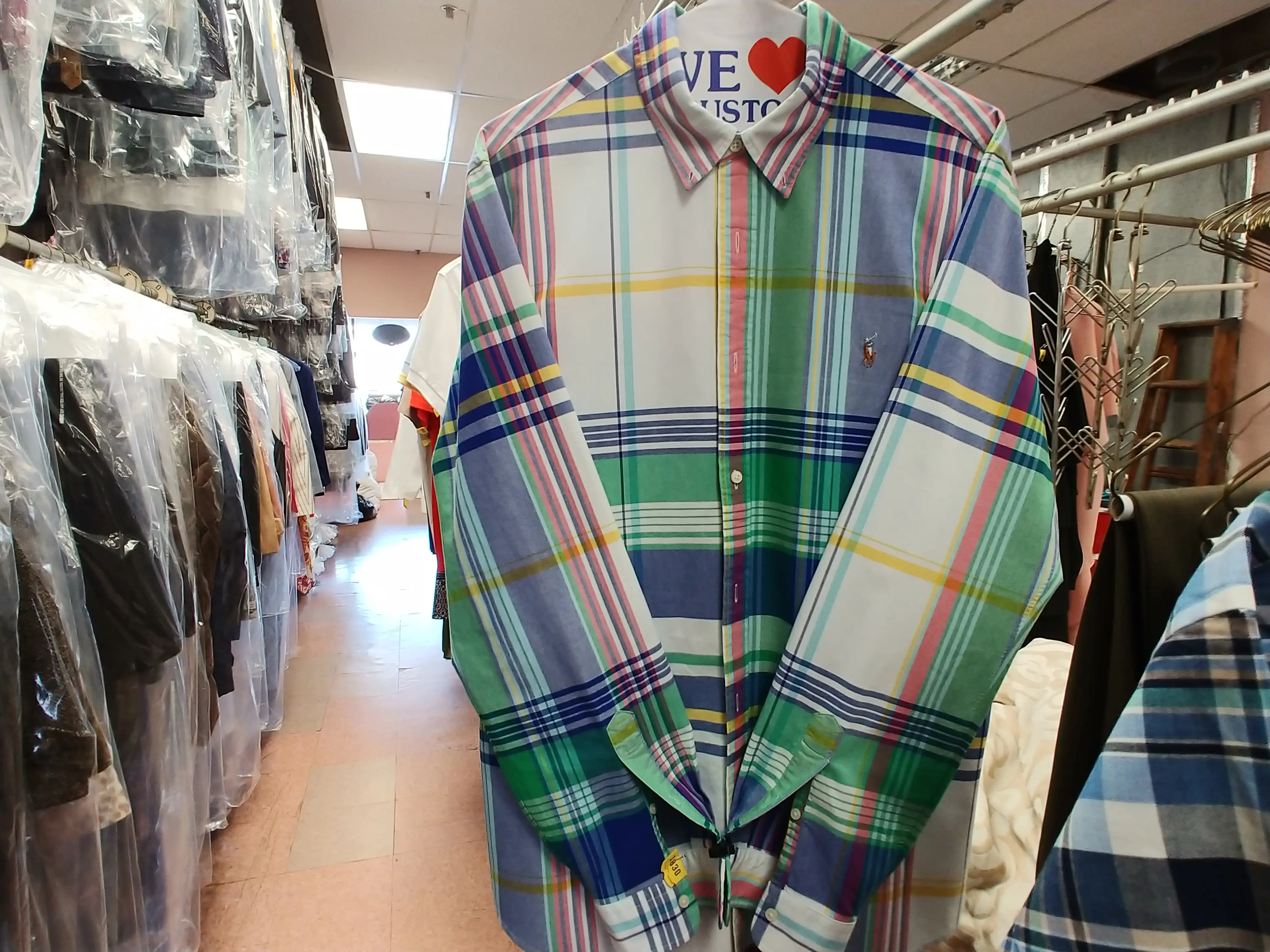 Bridgeview Cleaners thumbnail 9