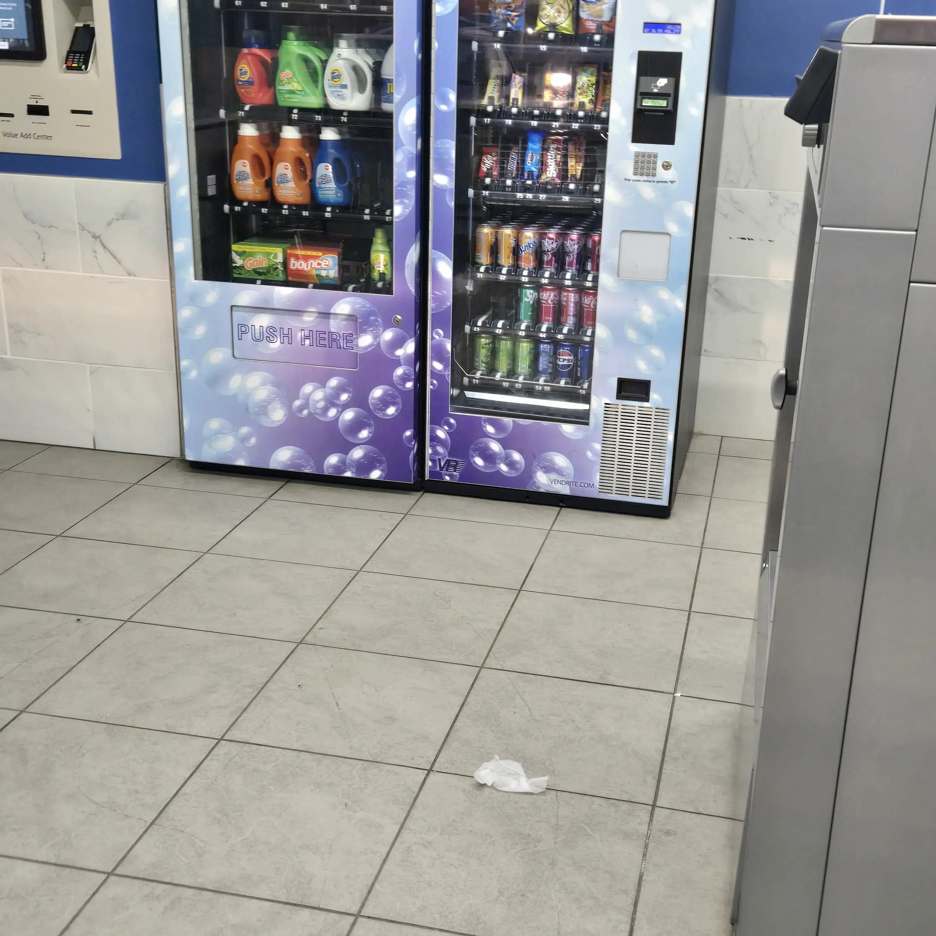 Bright Bubble Laundromat - Image 2