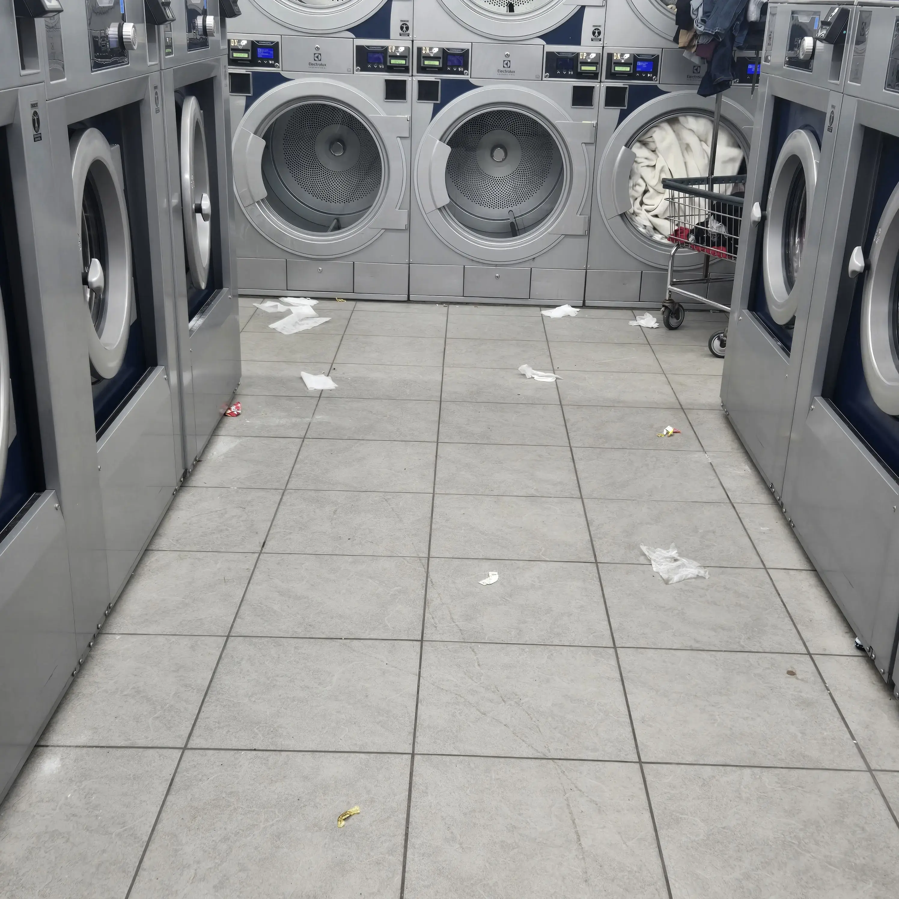 Bright Bubble Laundromat - Image 1