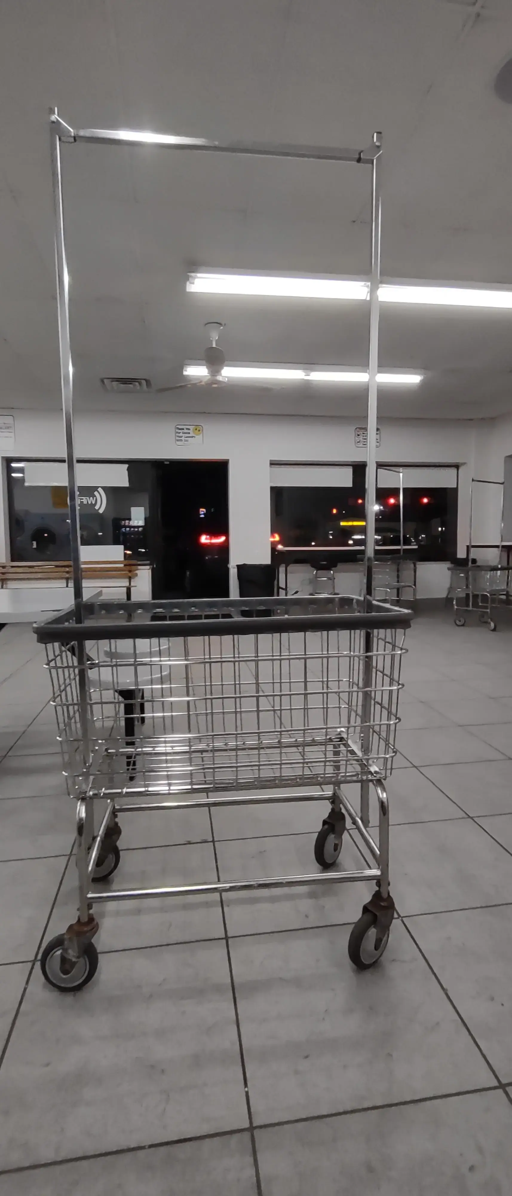 Bright Bubble Laundromat - Image 5