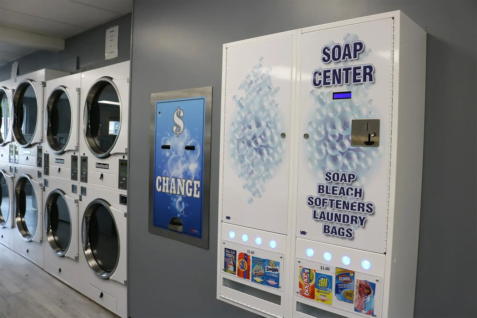 Bright Bubble Laundromat thumbnail 3